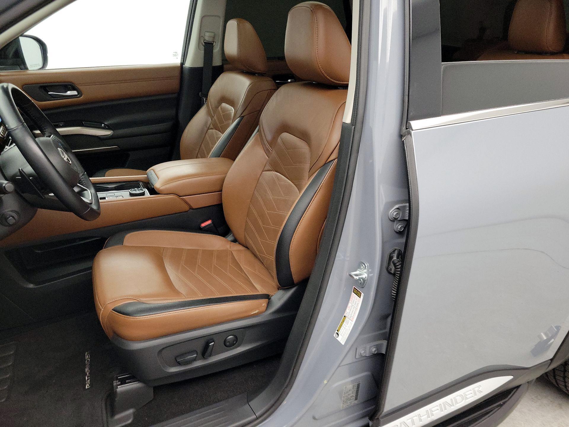 Thumbnail: 2022 Nissan Pathfinder - 11