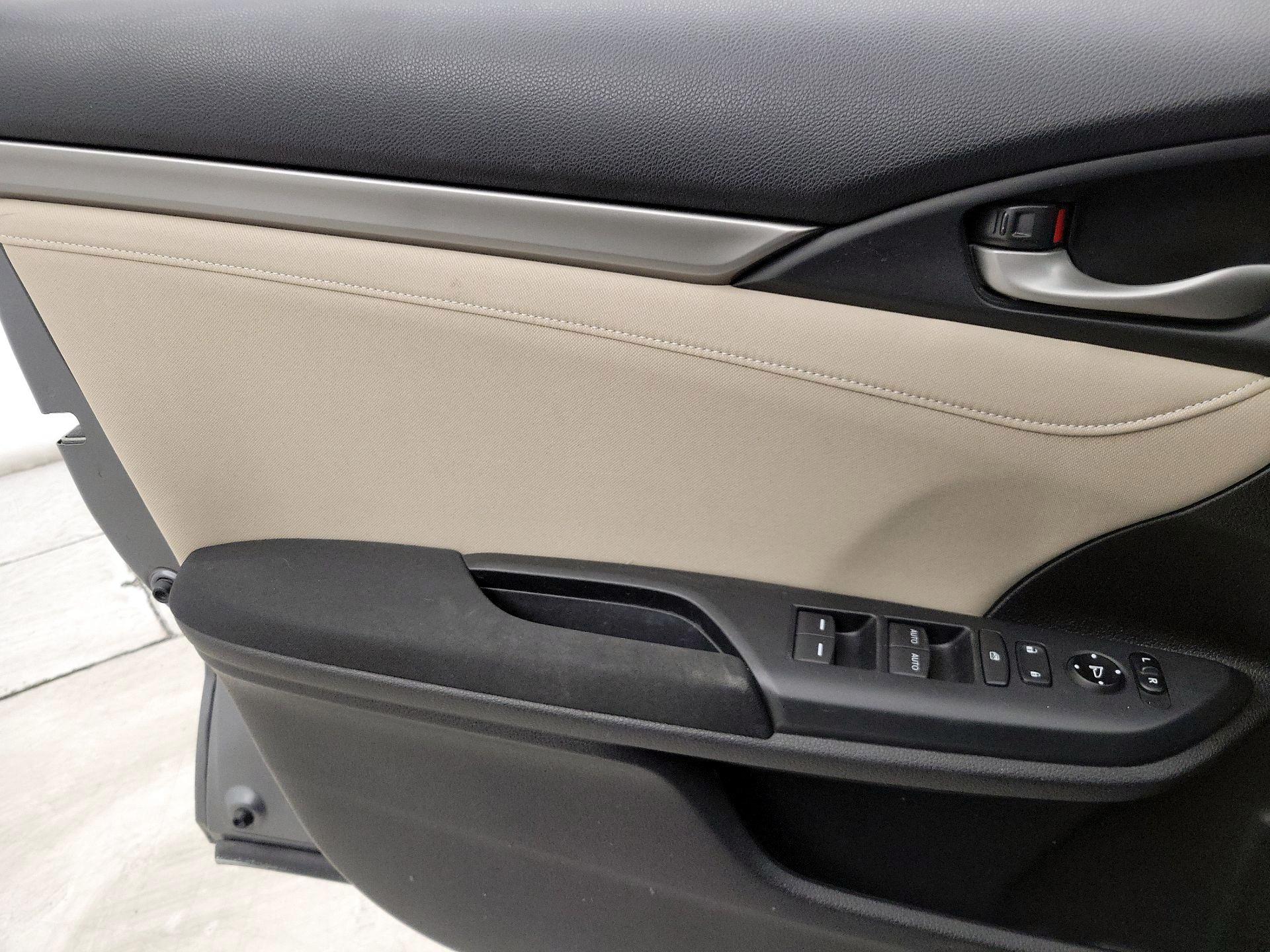 Thumbnail: 2019 Honda Civic - 12
