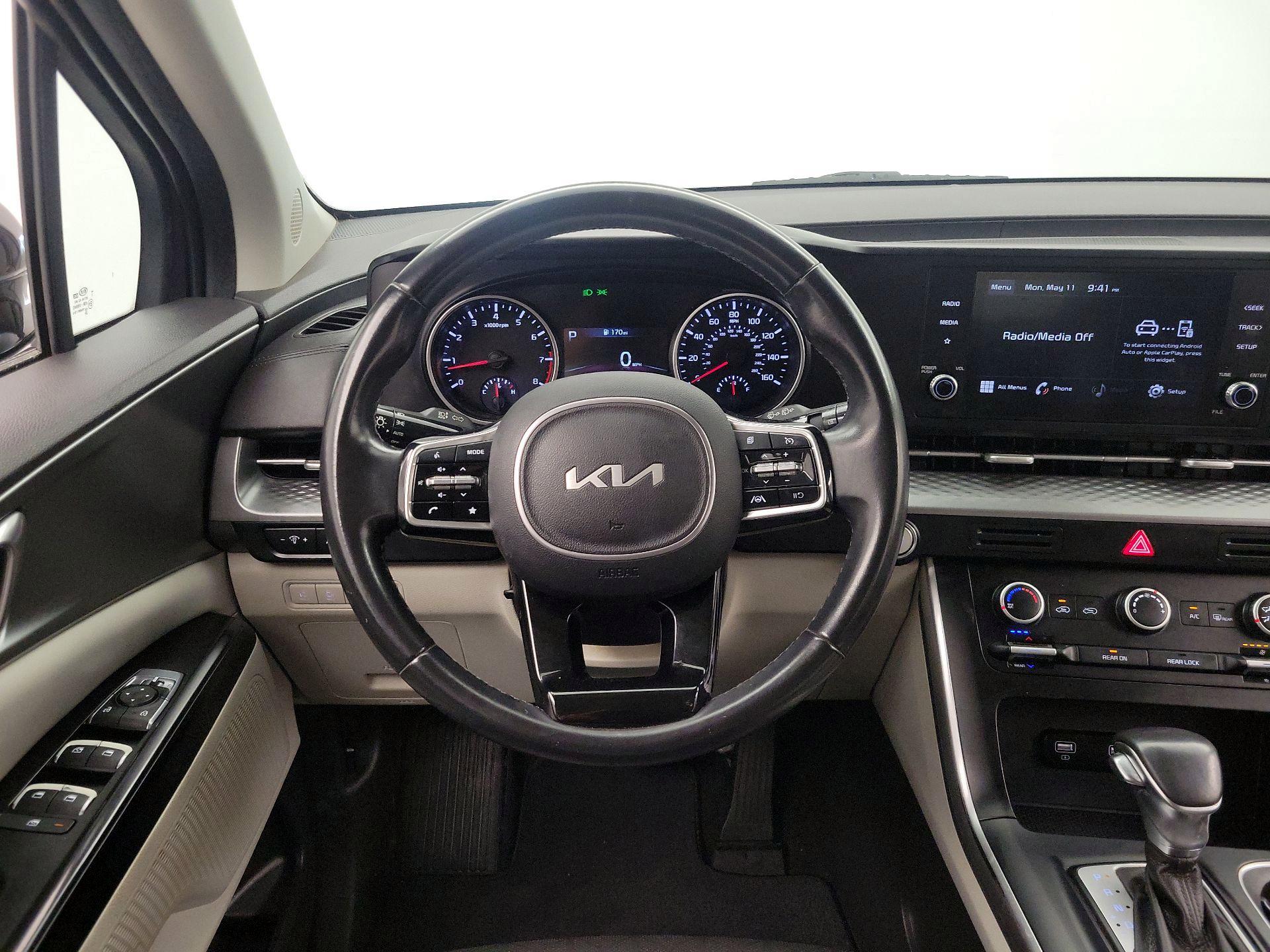 Thumbnail: 2022 Kia Carnival - 10