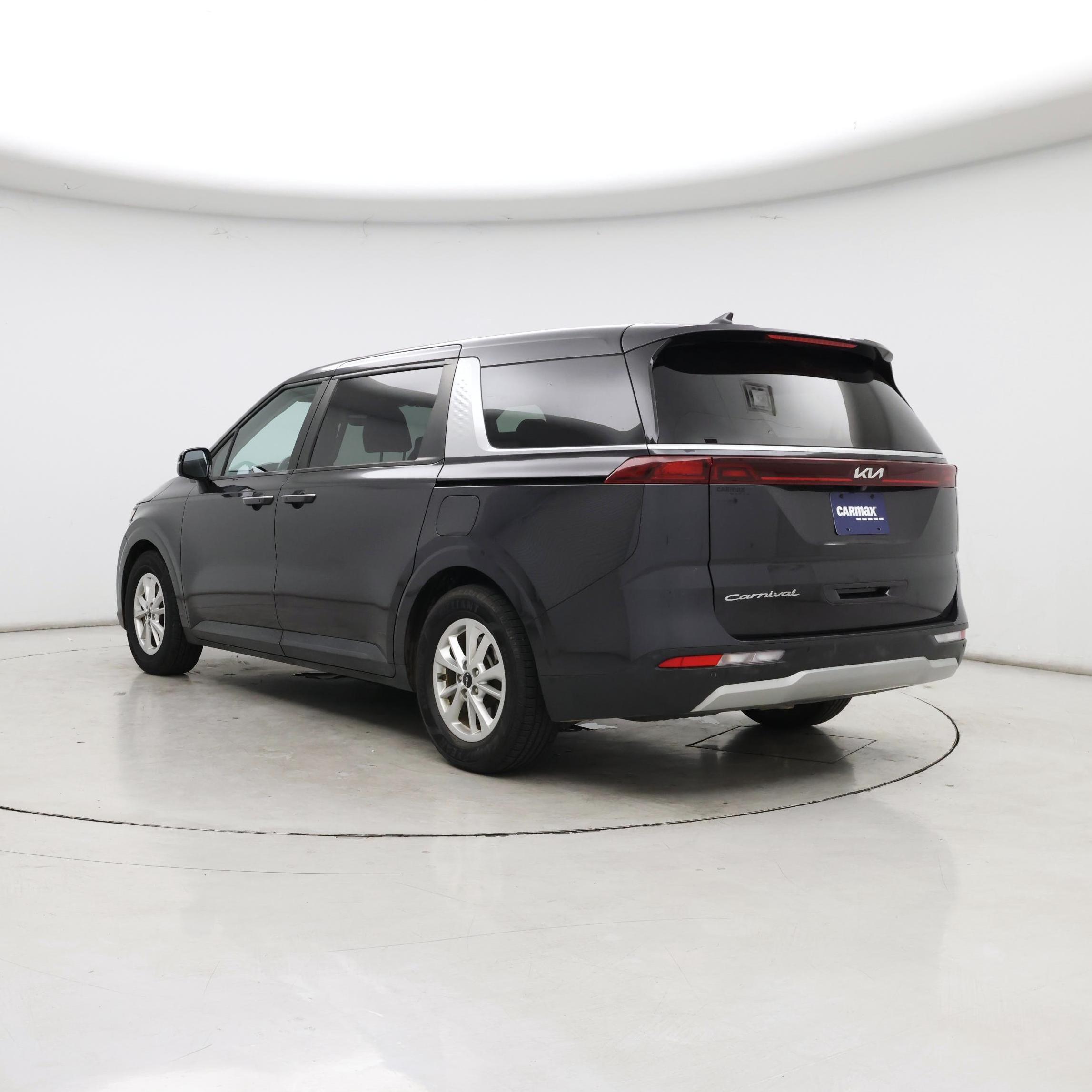 Thumbnail: 2022 Kia Carnival - 2