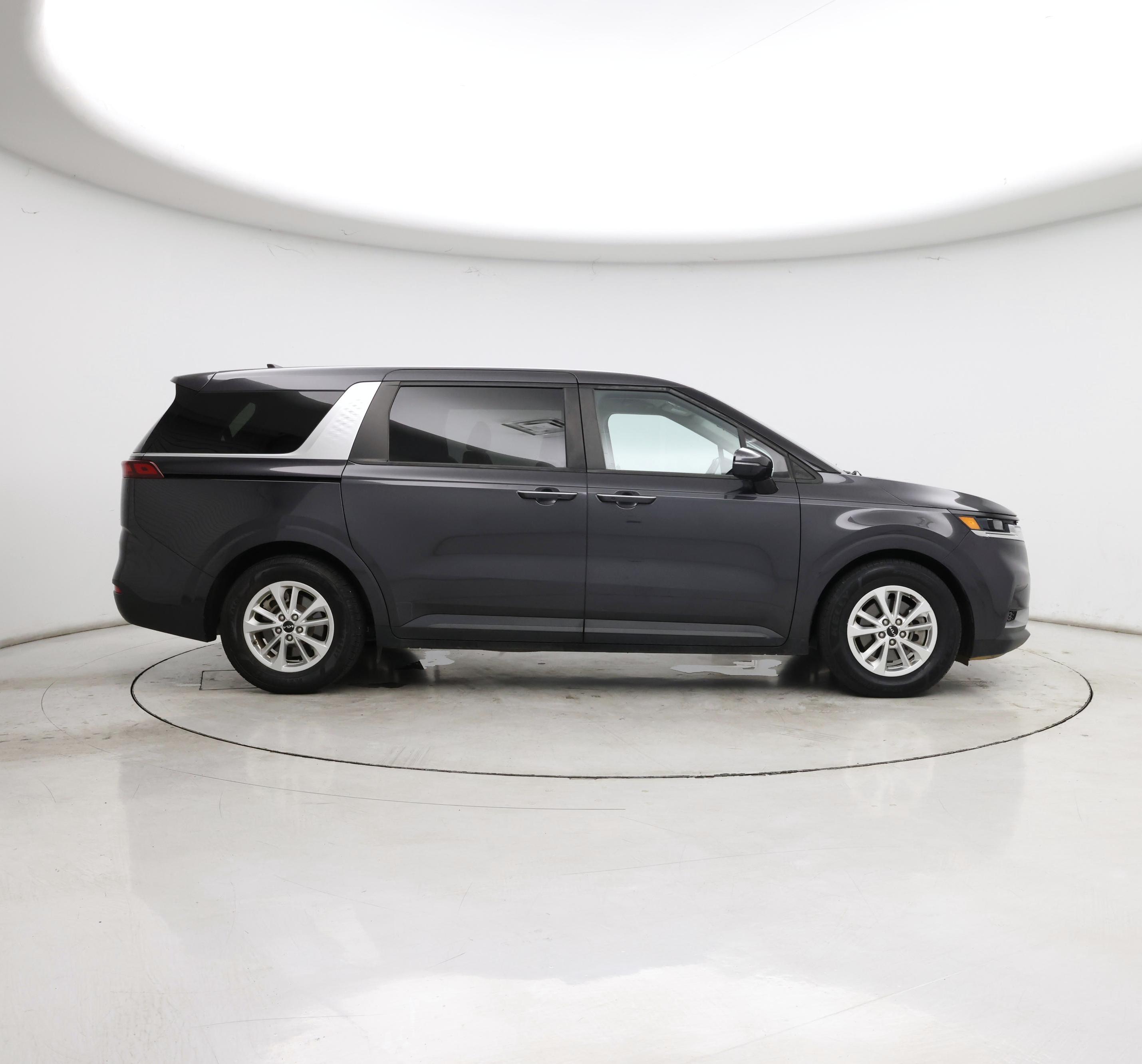 Thumbnail: 2022 Kia Carnival - 7