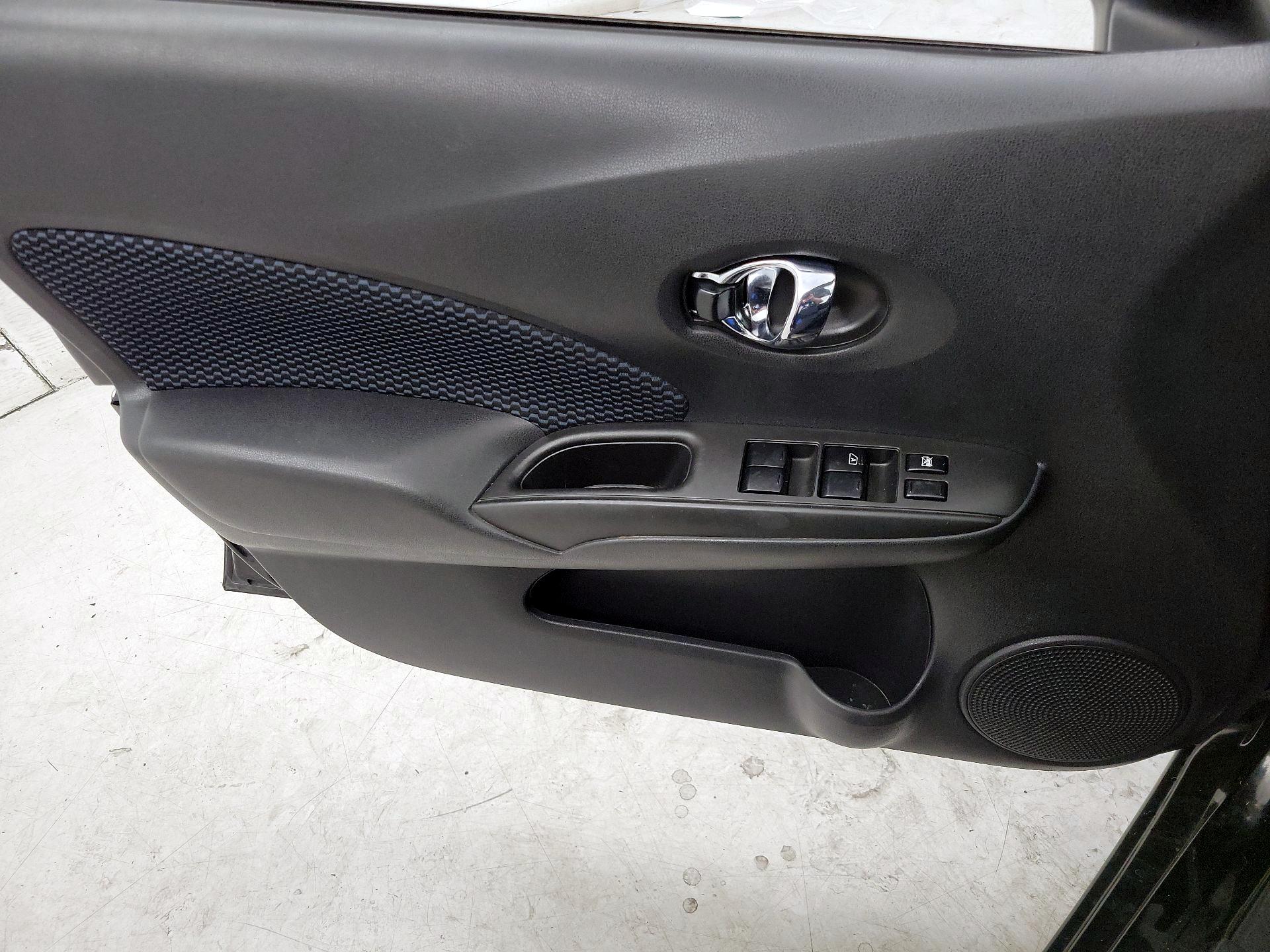 Thumbnail: 2018 Nissan Versa Note - 12
