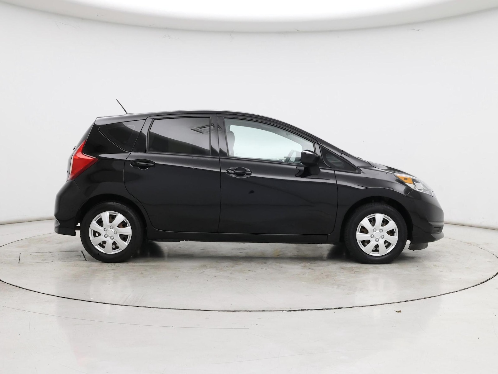 2018 Nissan Versa Note SV - Photo 8