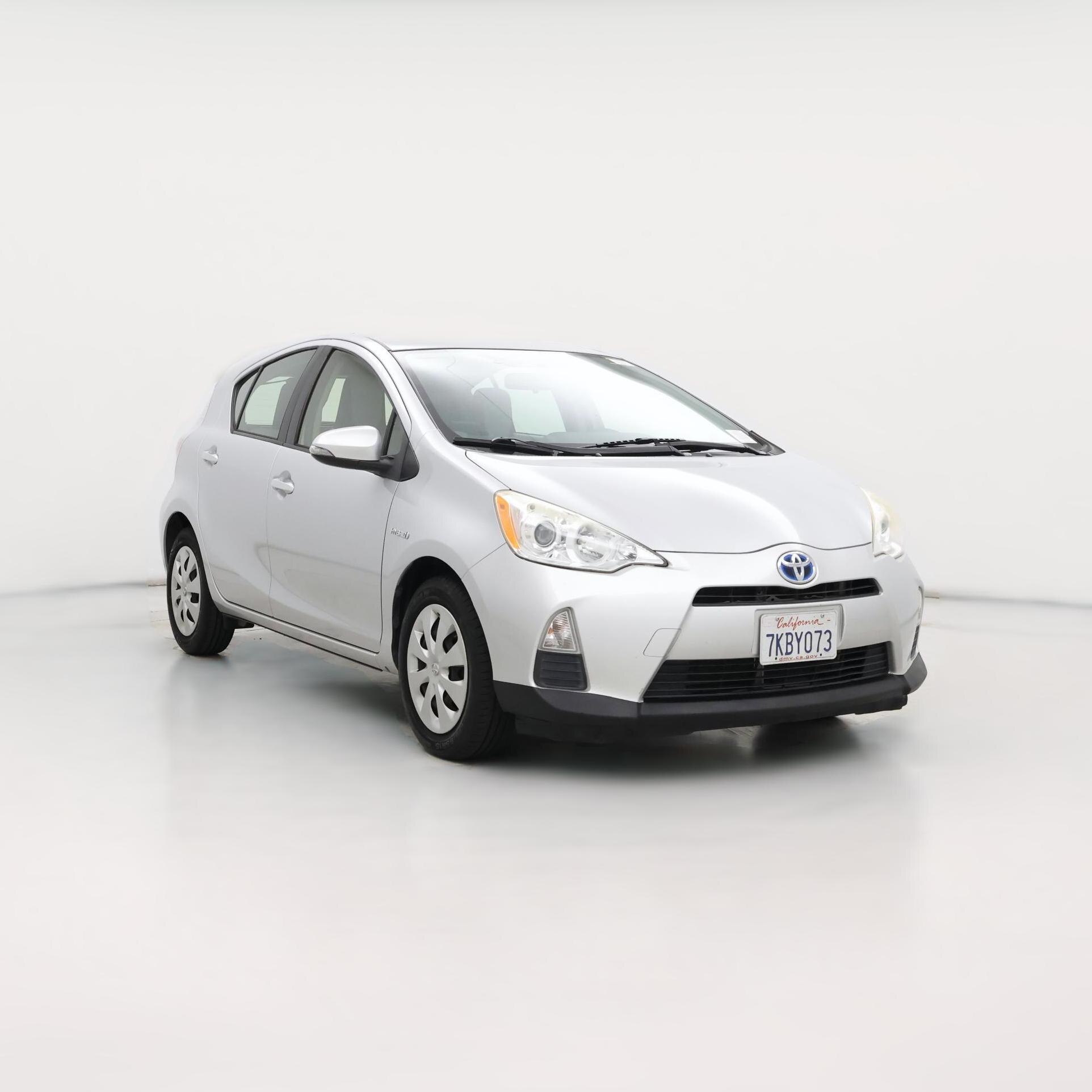 Thumbnail: 2014 Toyota Prius c - 1