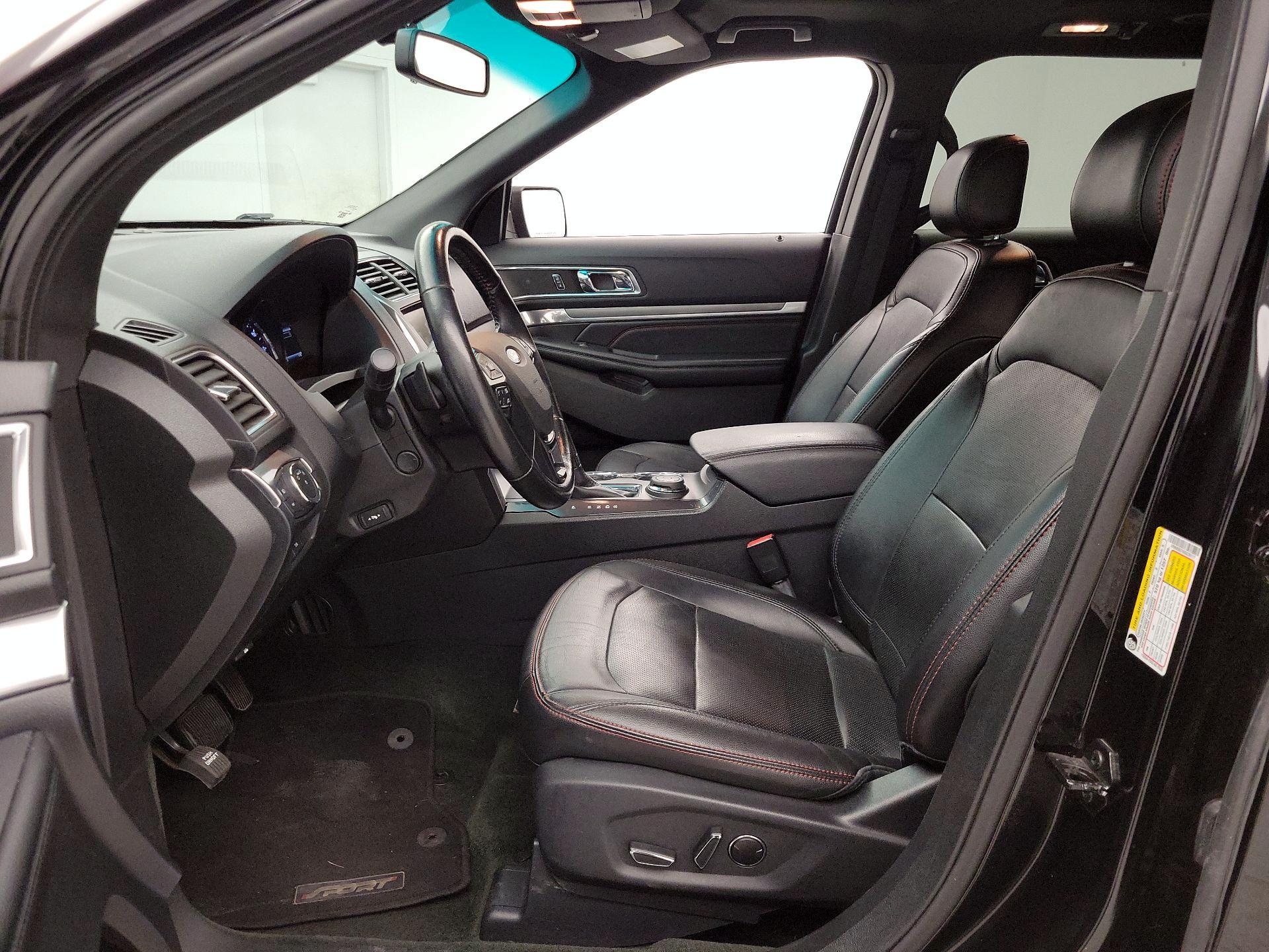 Thumbnail: 2016 Ford Explorer - 11