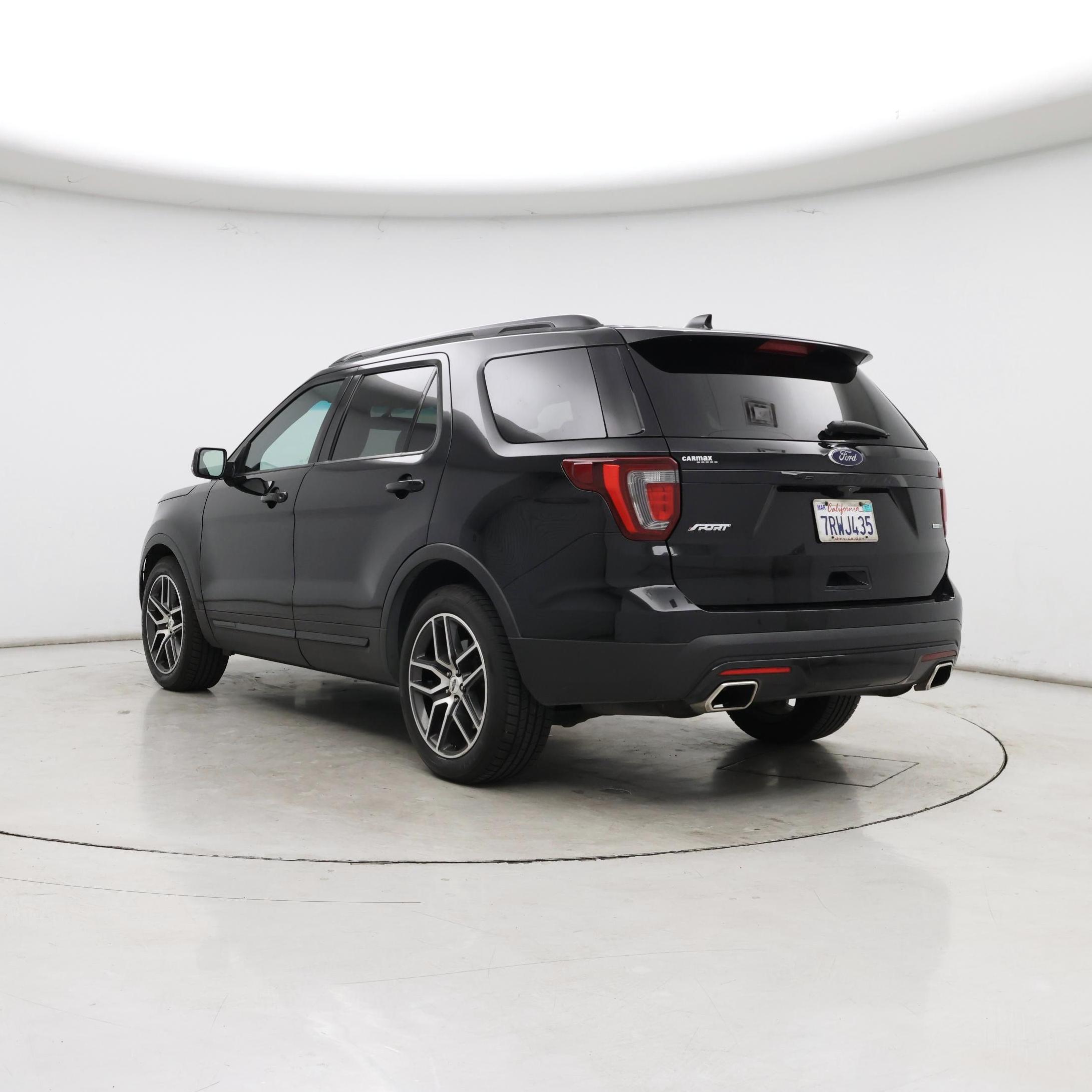 Thumbnail: 2016 Ford Explorer - 2