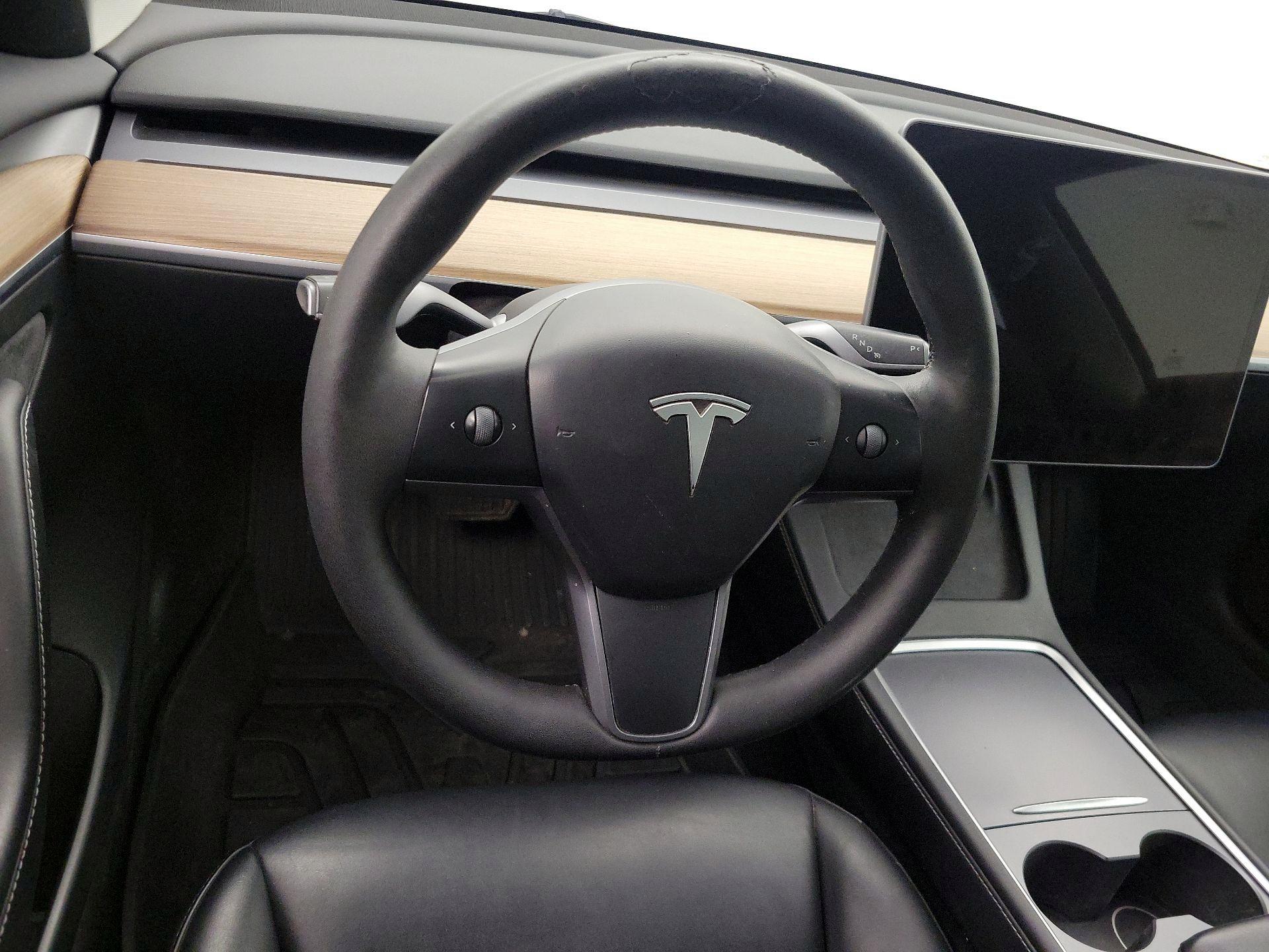 Thumbnail: 2023 Tesla Model 3 - 10
