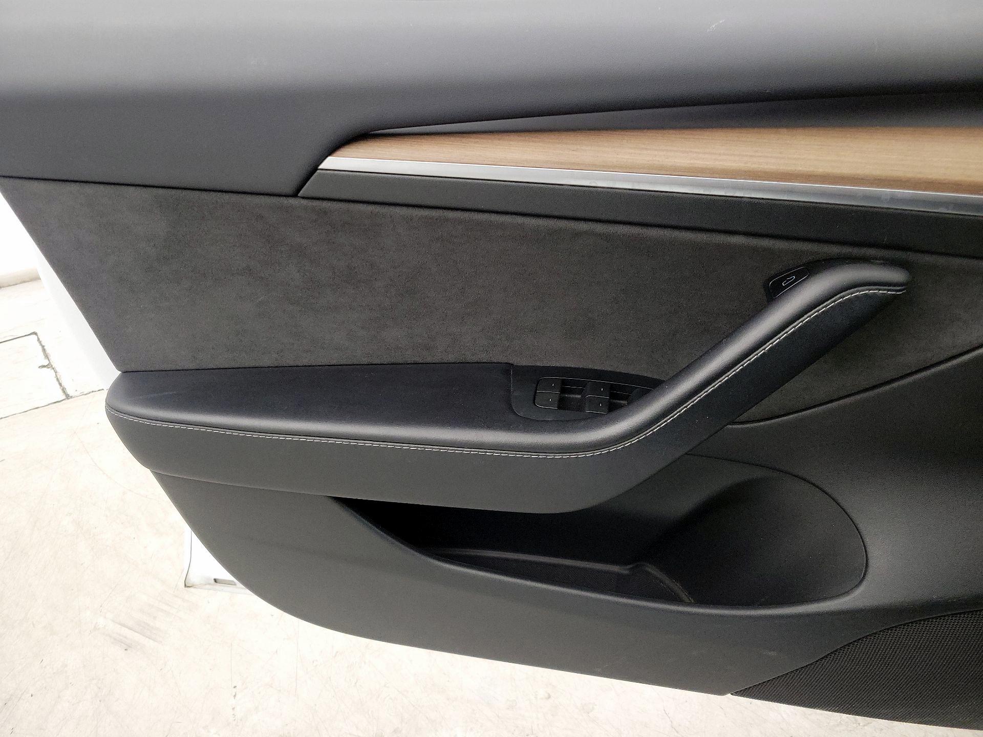 Thumbnail: 2023 Tesla Model 3 - 12
