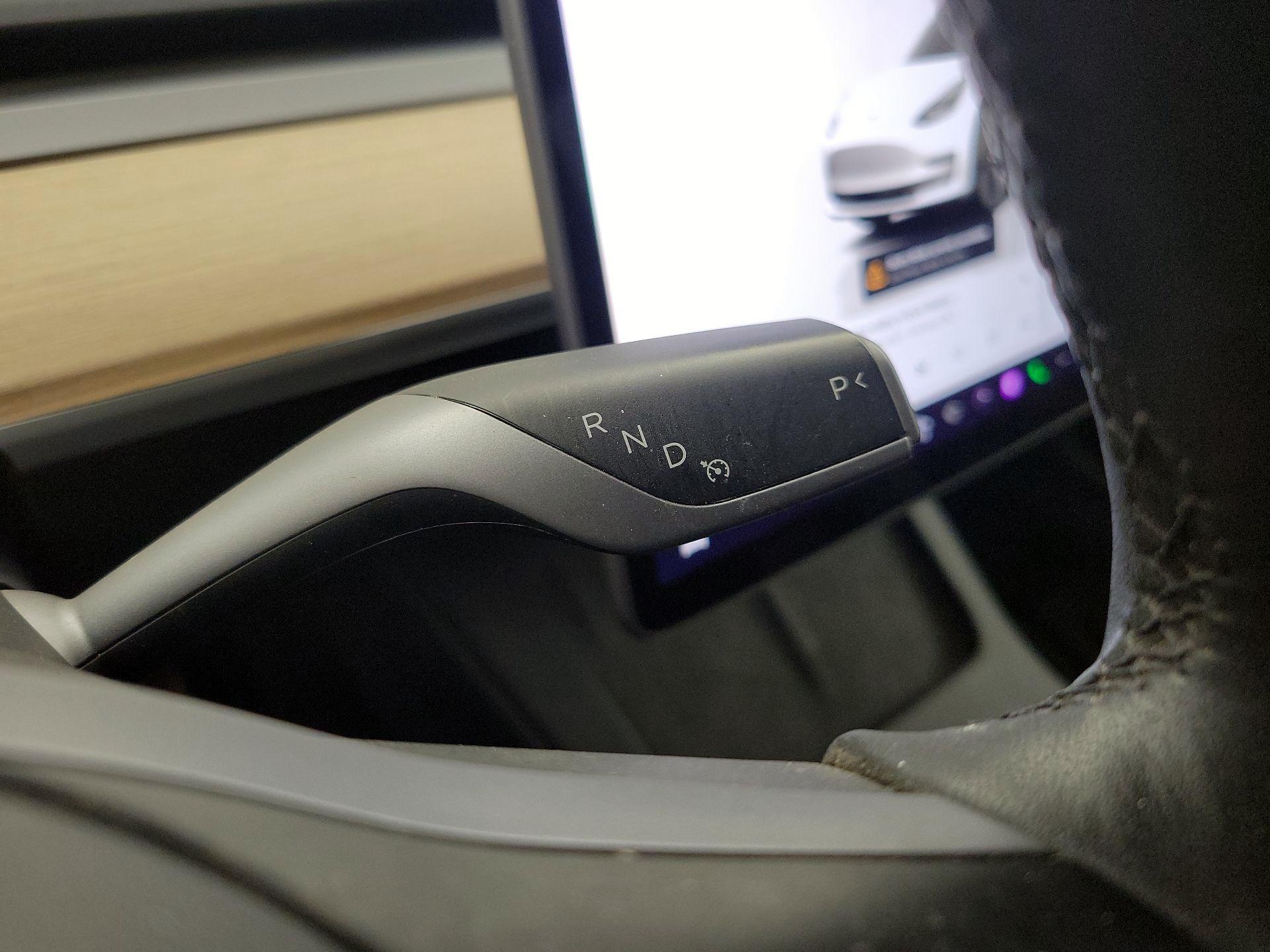 Thumbnail: 2023 Tesla Model 3 - 17