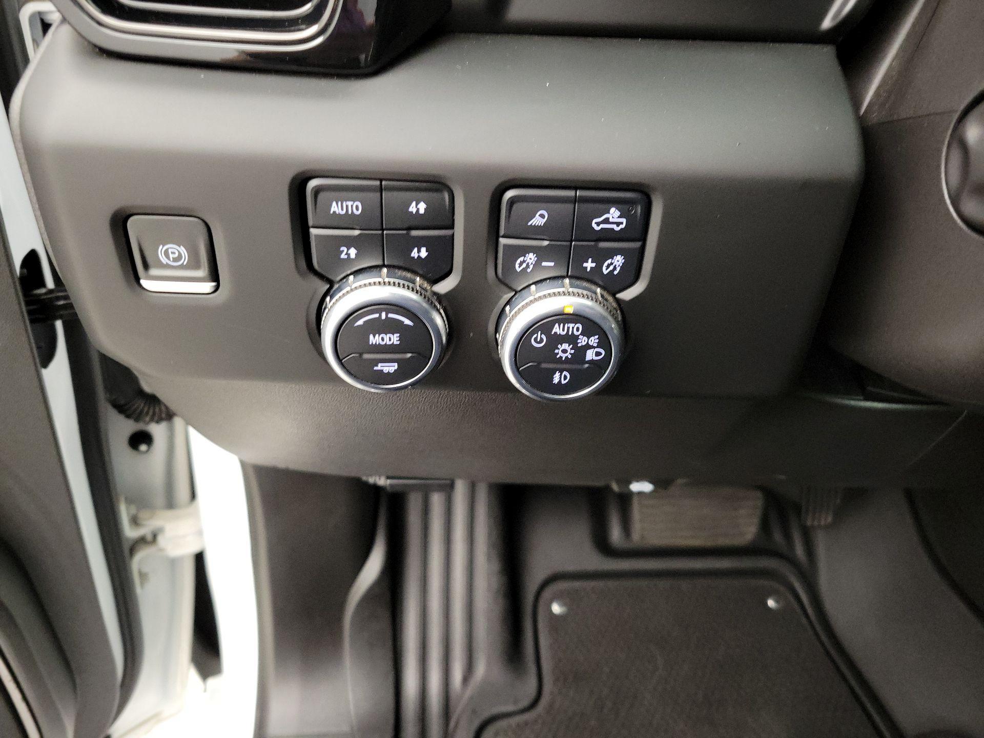 Thumbnail: 2022 GMC Sierra 1500 - 13