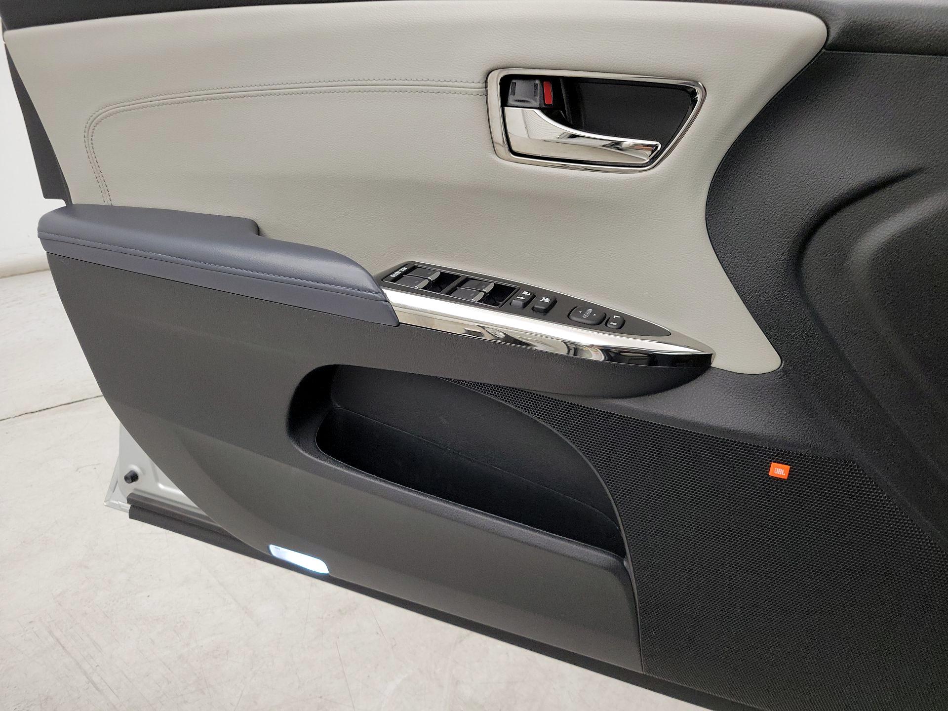 Thumbnail: 2014 Toyota Avalon - 12