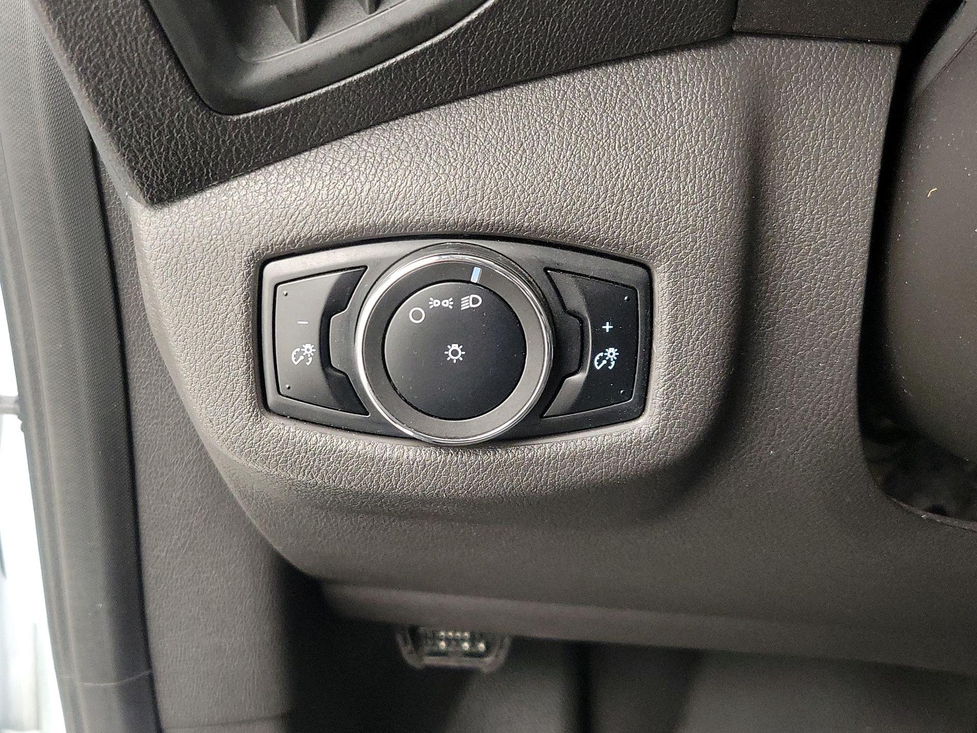 Thumbnail: 2018 Ford Transit Series - 13