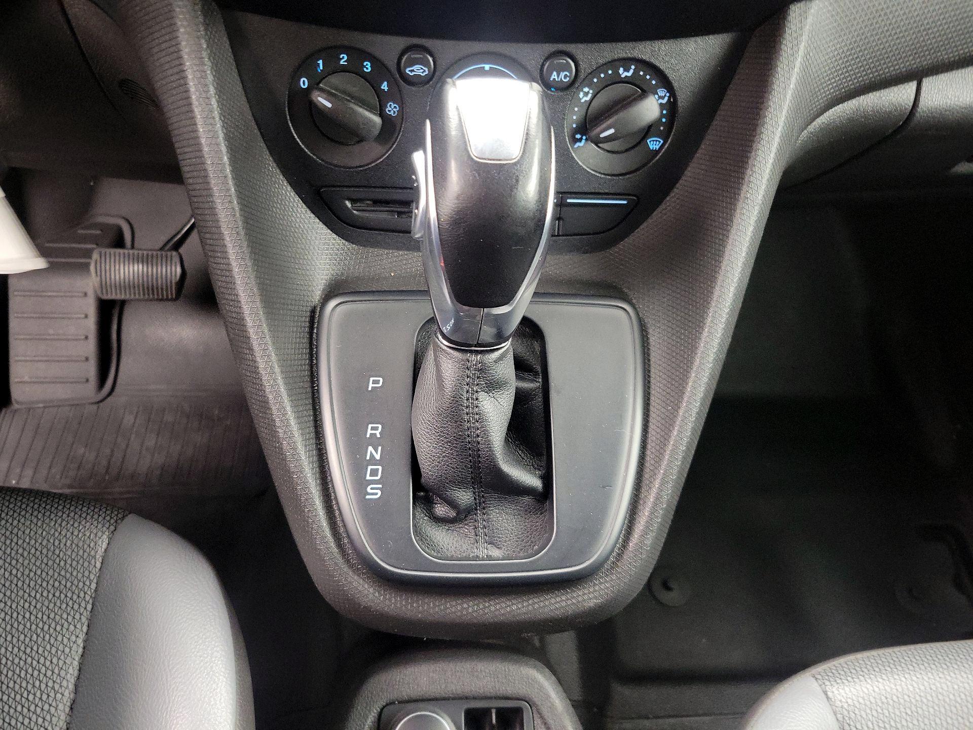 Thumbnail: 2018 Ford Transit Series - 16