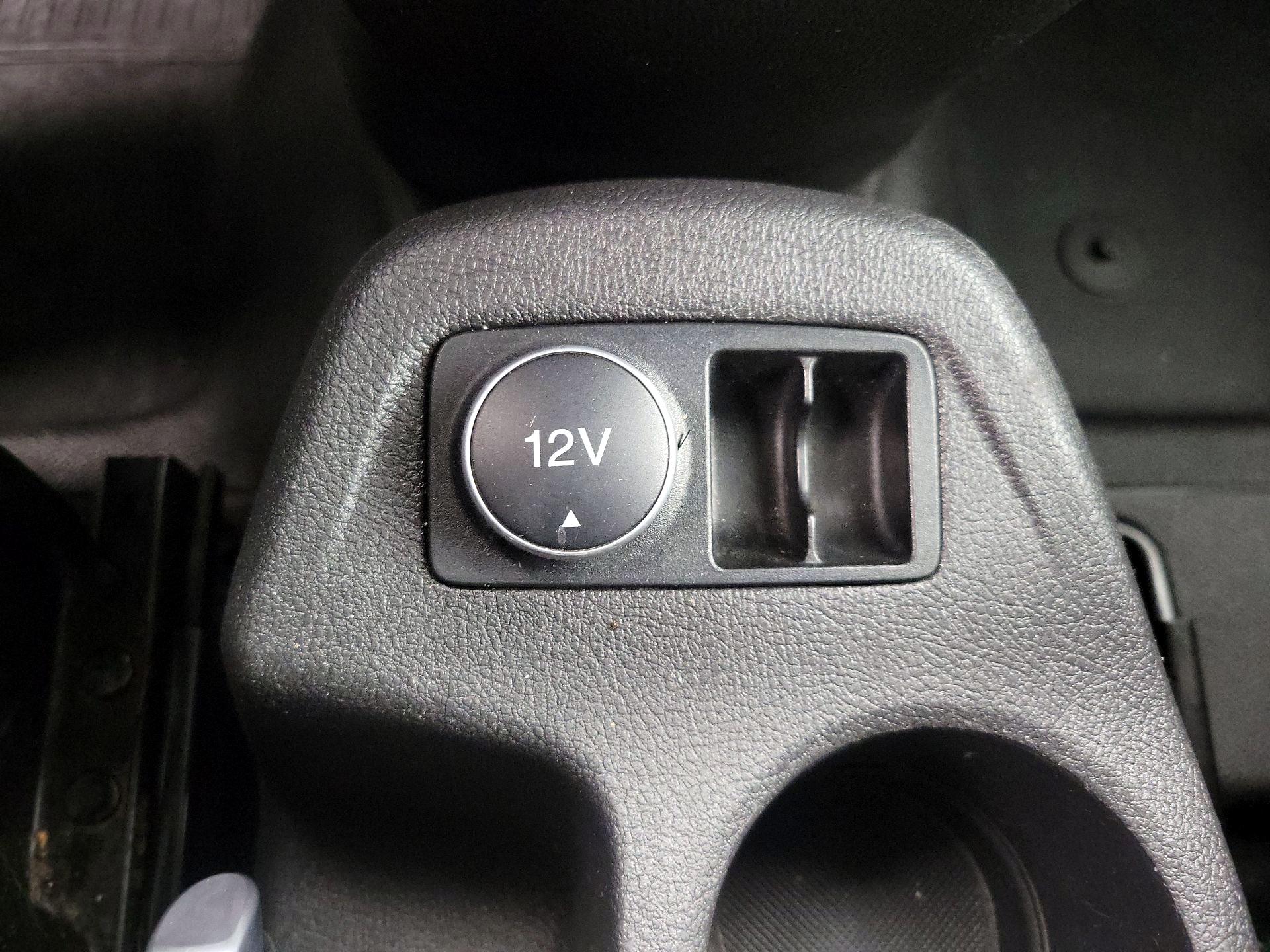 Thumbnail: 2018 Ford Transit Series - 17