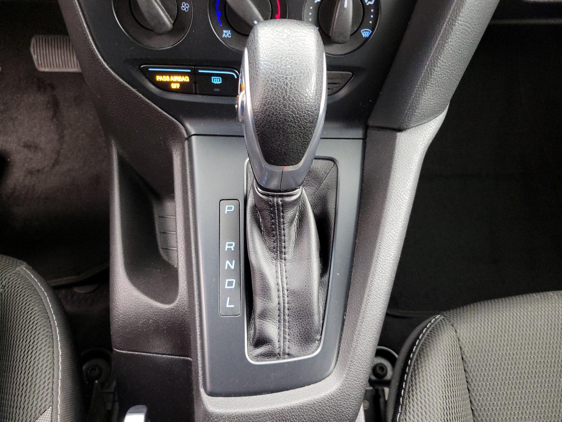 Thumbnail: 2014 Ford Focus - 16