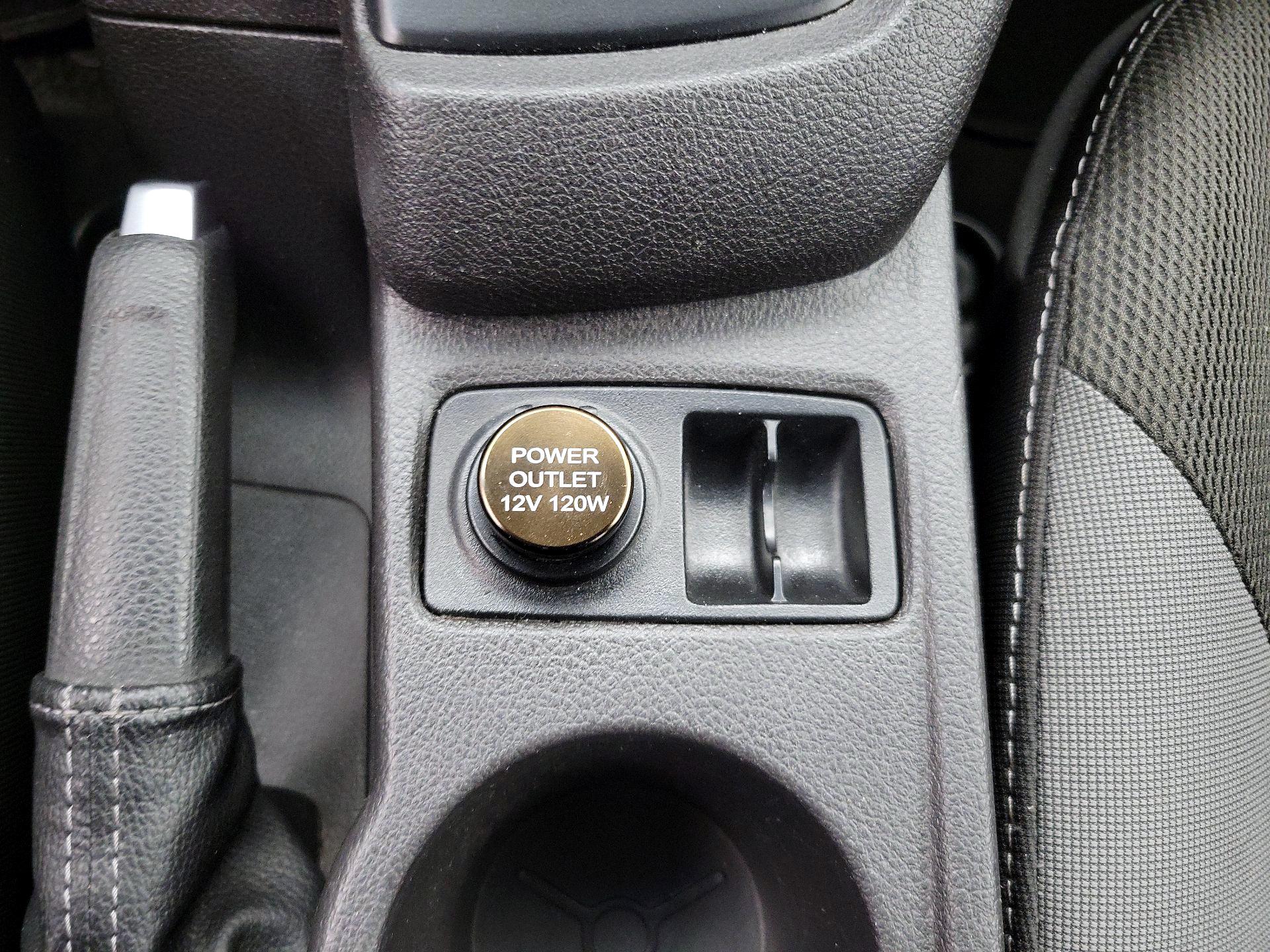 Thumbnail: 2014 Ford Focus - 17