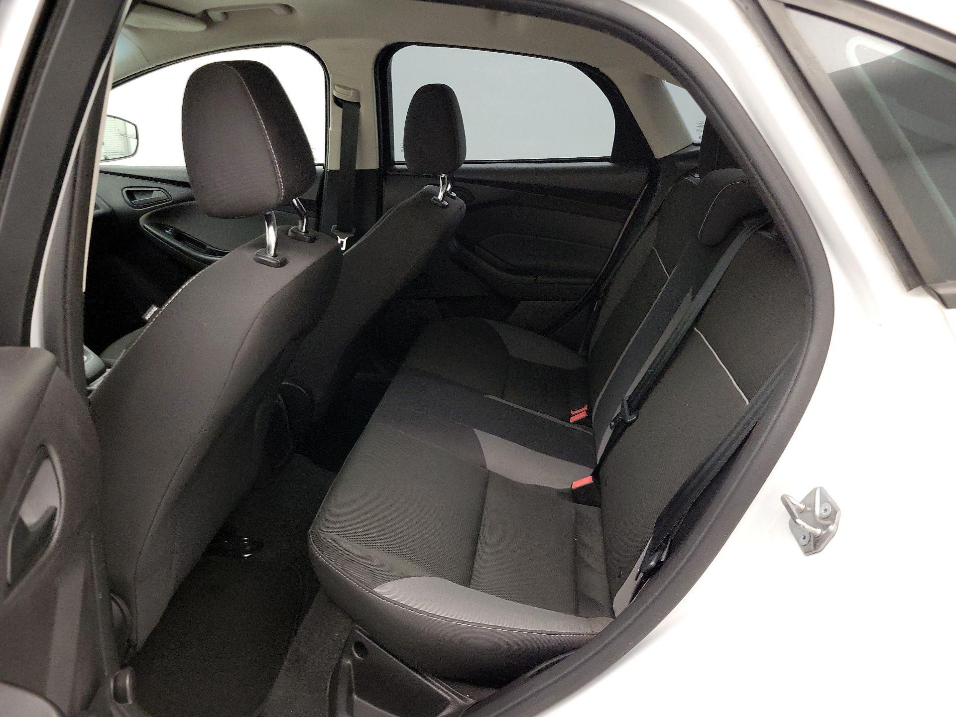 Thumbnail: 2014 Ford Focus - 18