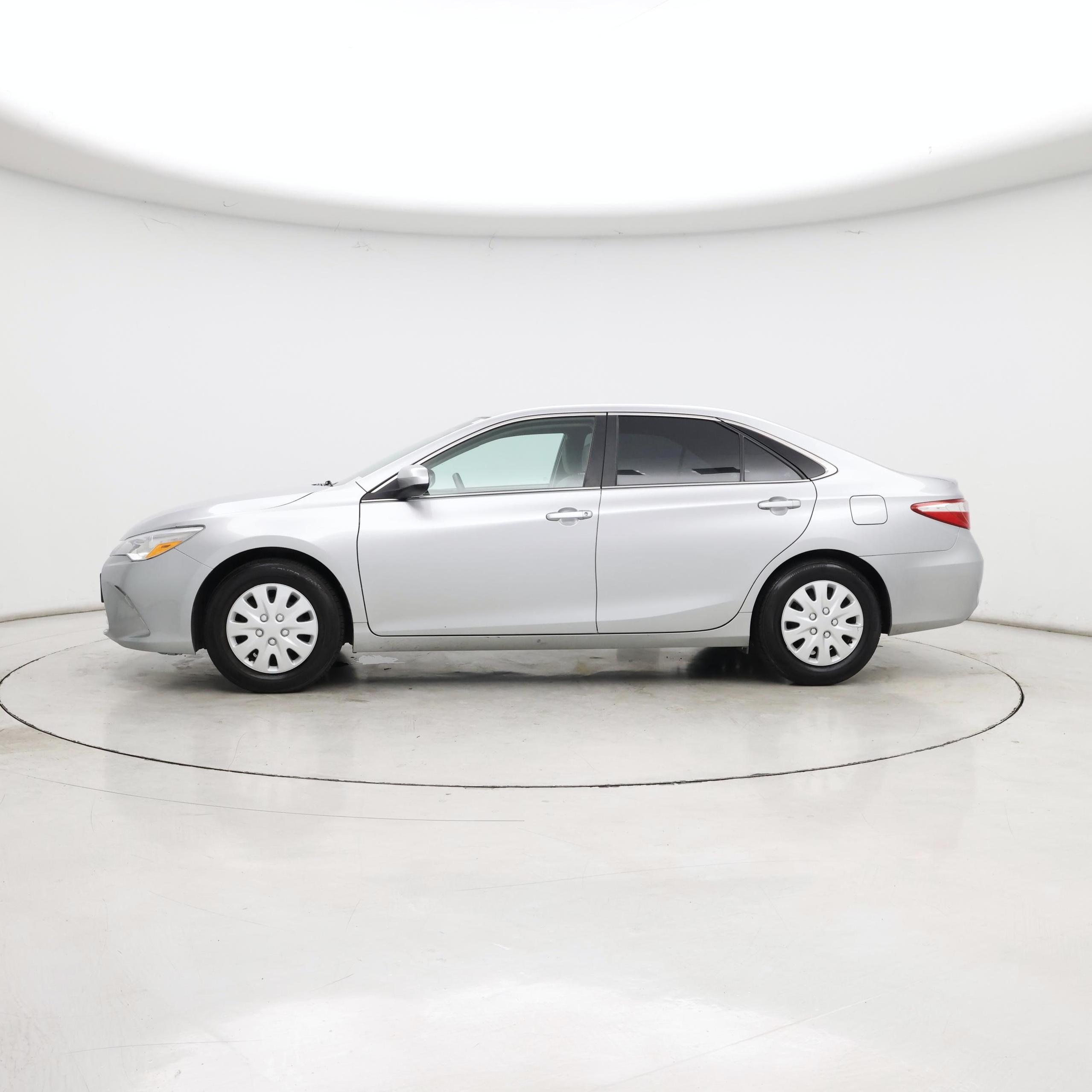 Thumbnail: 2017 Toyota Camry - 3