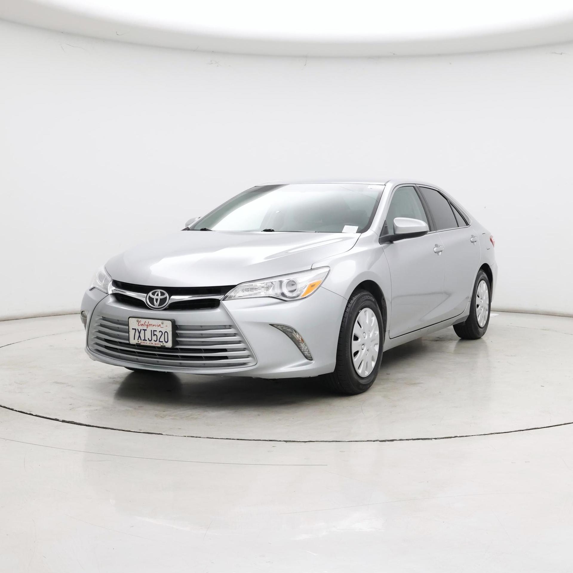 Thumbnail: 2017 Toyota Camry - 4