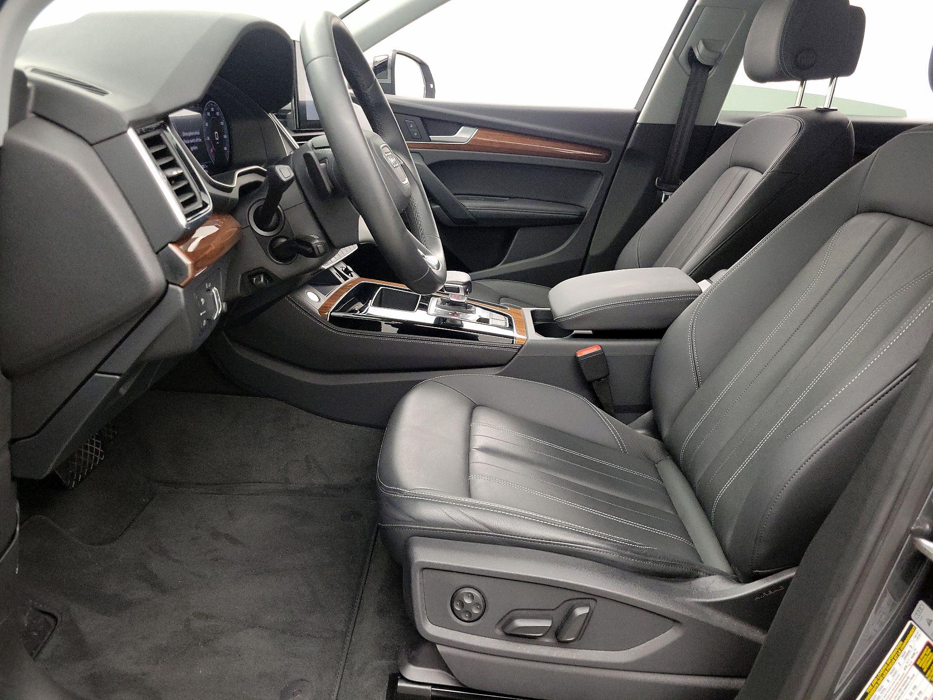 Thumbnail: 2023 Audi Q5 - 11