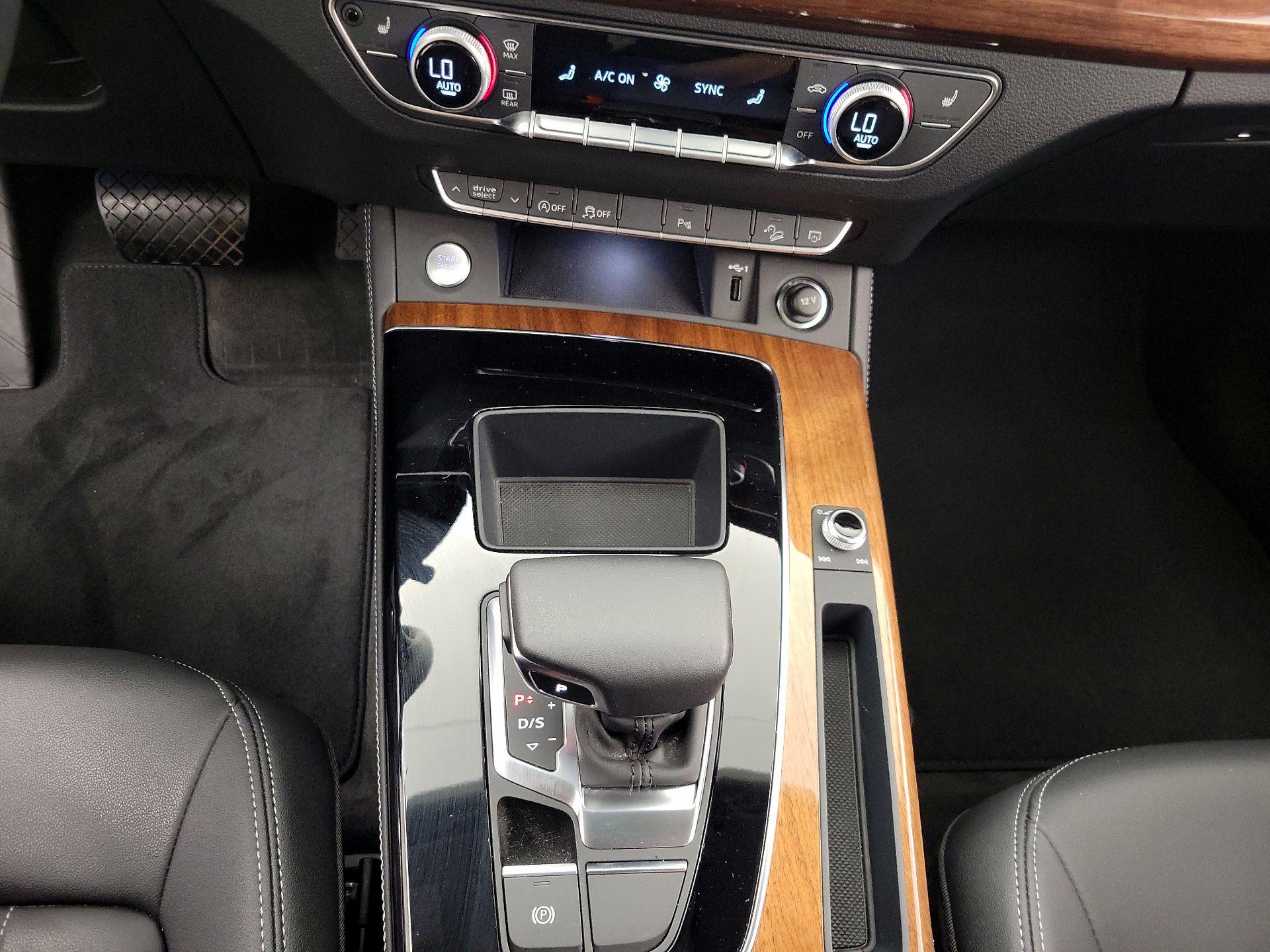 Thumbnail: 2023 Audi Q5 - 18