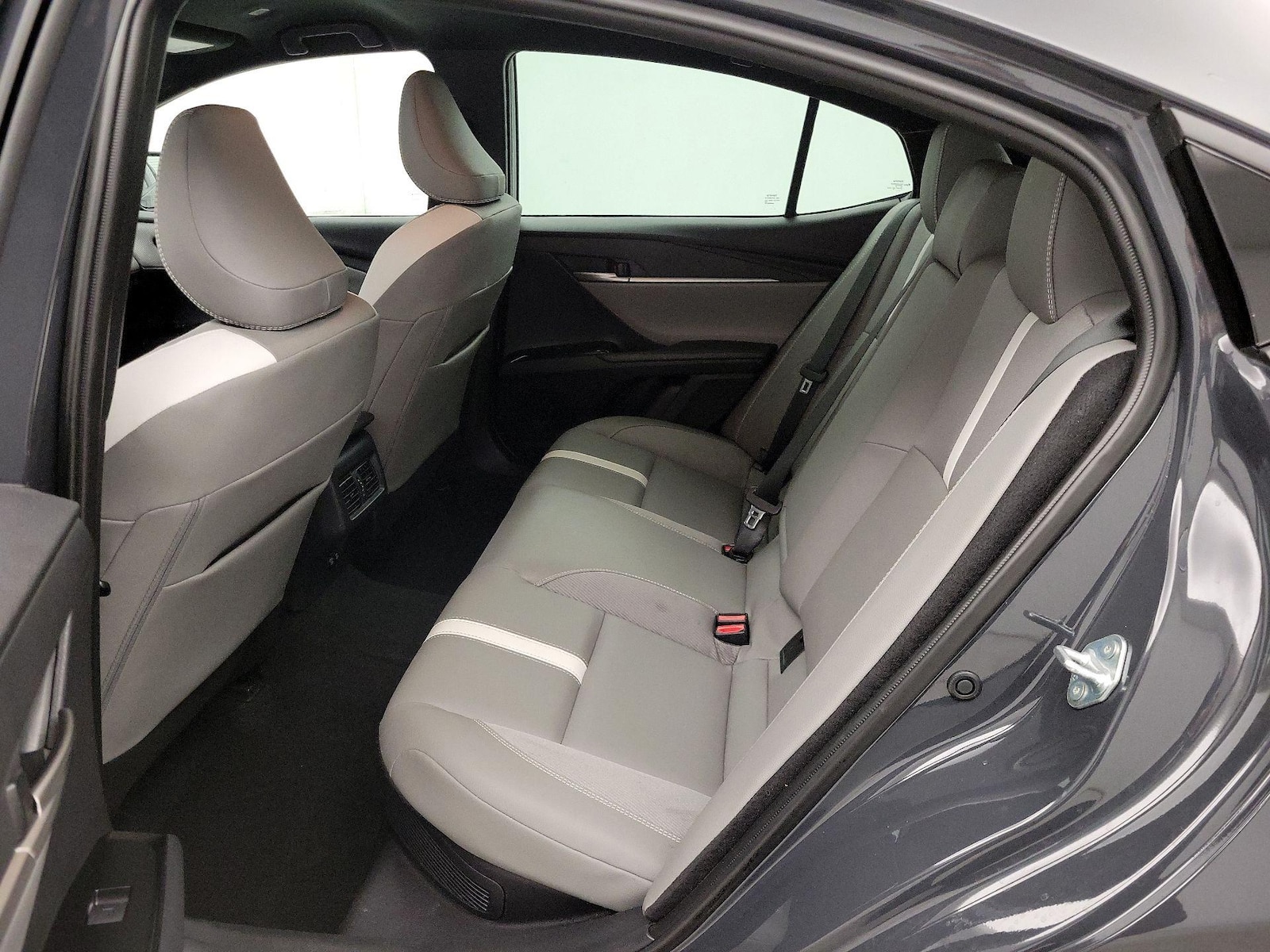 2026 Toyota Camry SE - Photo 20