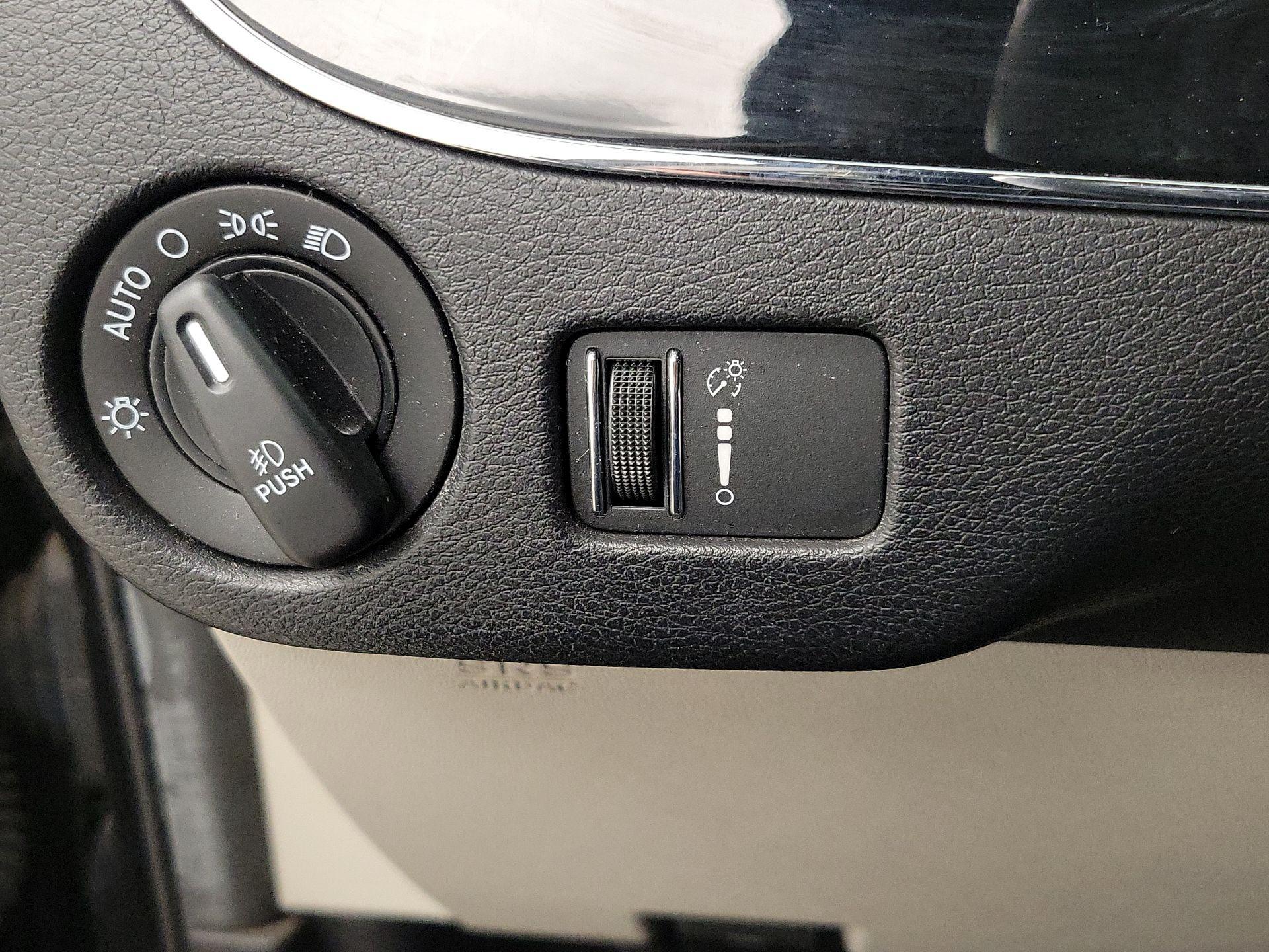 Thumbnail: 2019 Dodge Grand Caravan - 13