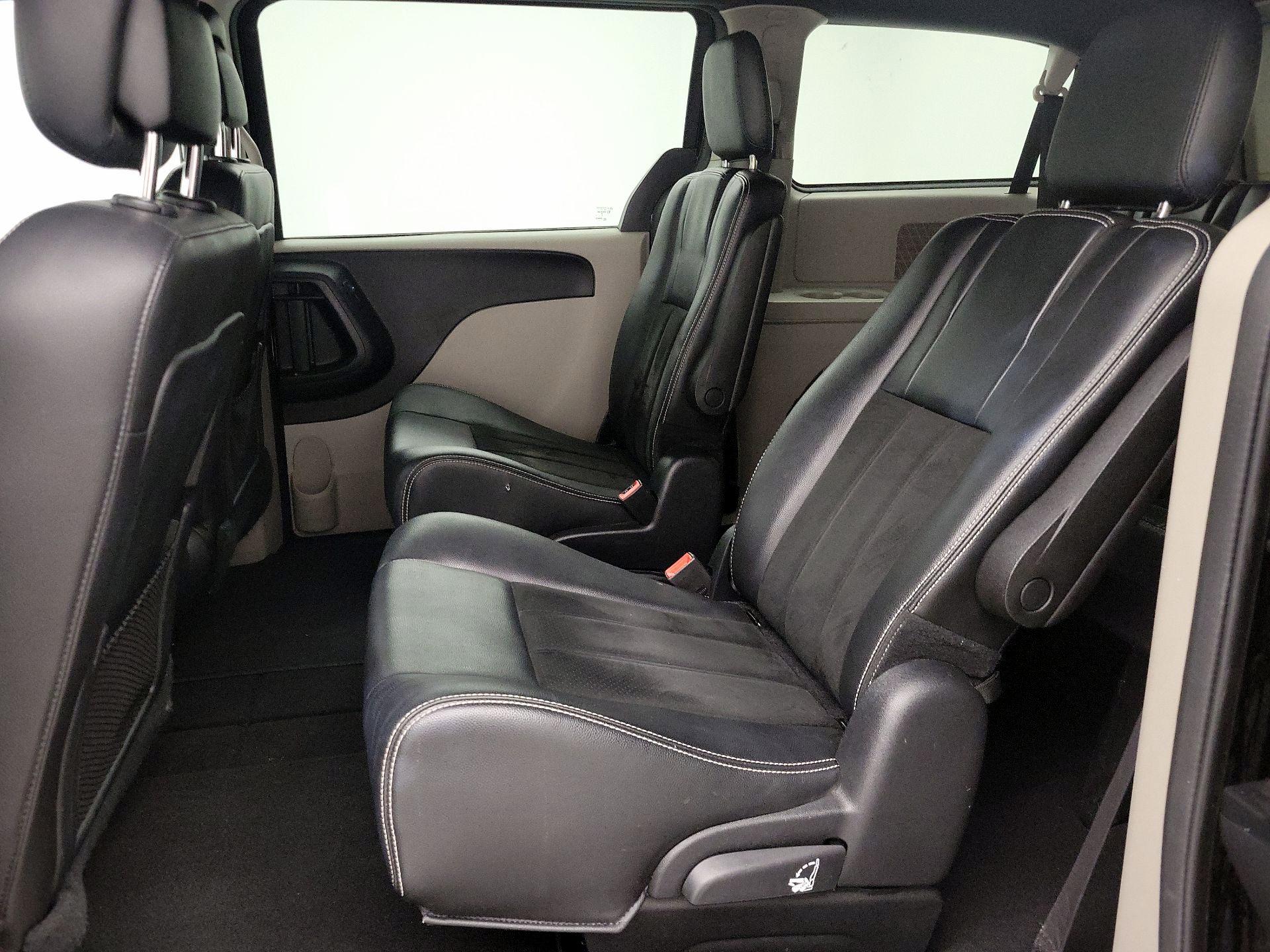 Thumbnail: 2019 Dodge Grand Caravan - 19