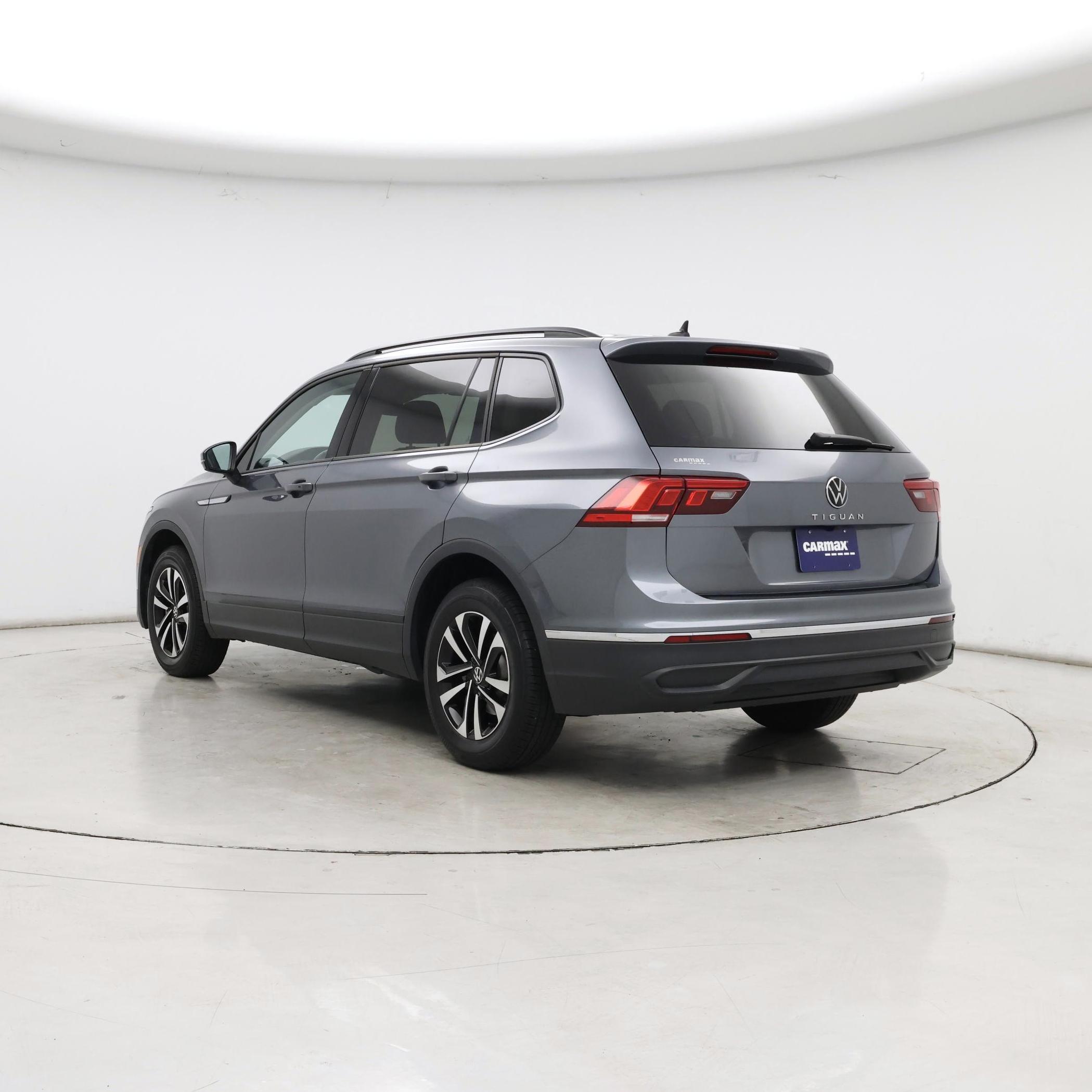 Thumbnail: 2023 Volkswagen Tiguan - 2