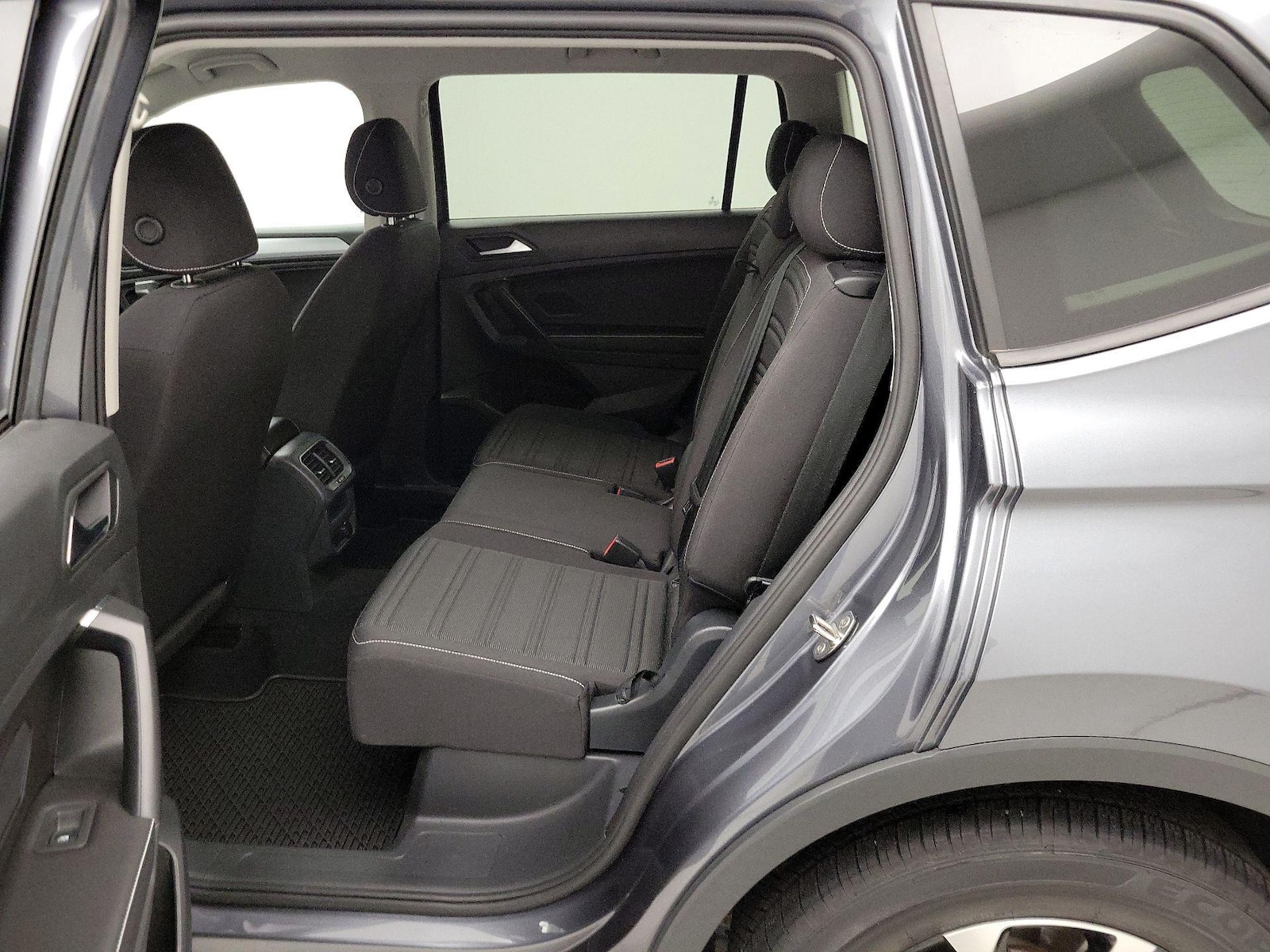 2023 Volkswagen Tiguan S - Photo 20