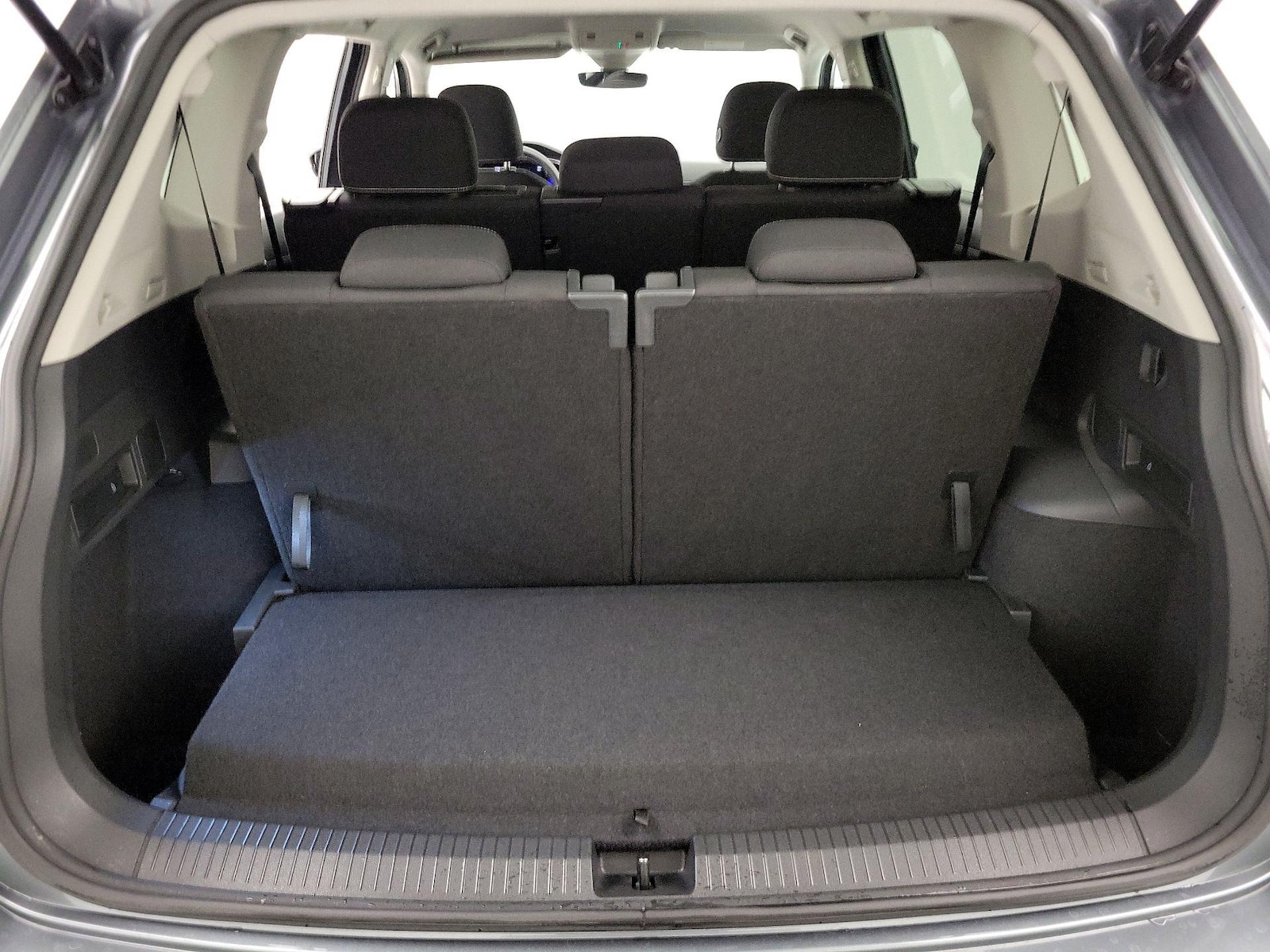 2023 Volkswagen Tiguan S - Photo 22