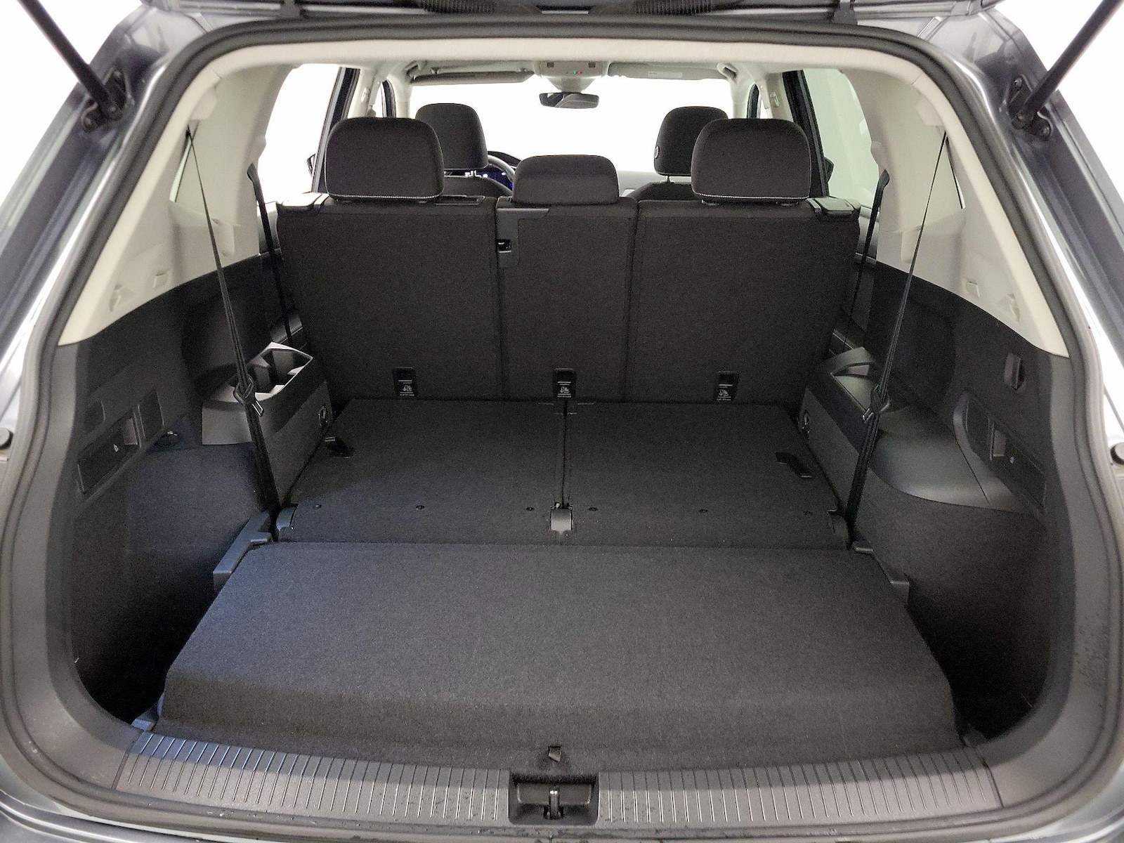 2023 Volkswagen Tiguan S - Photo 23