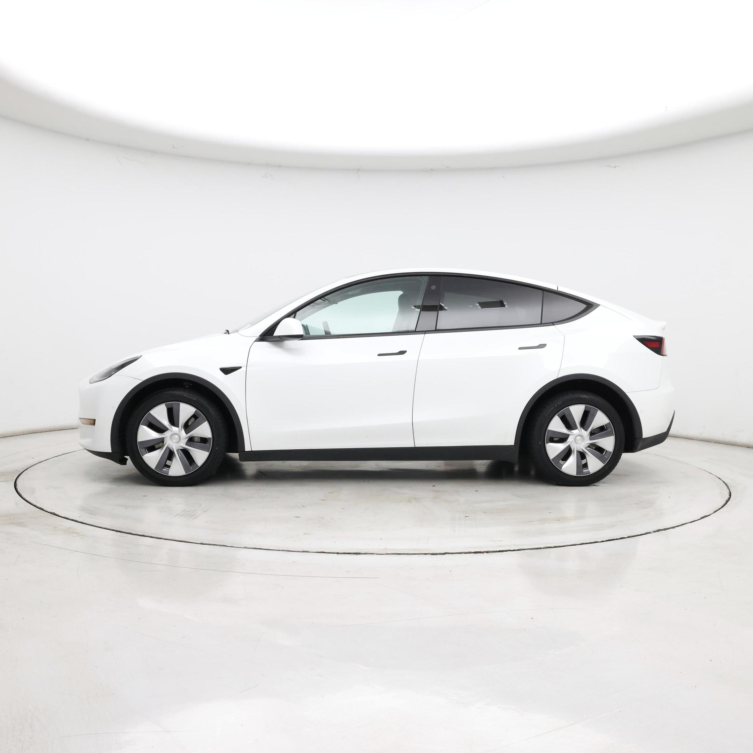 Thumbnail: 2022 Tesla Model Y - 3