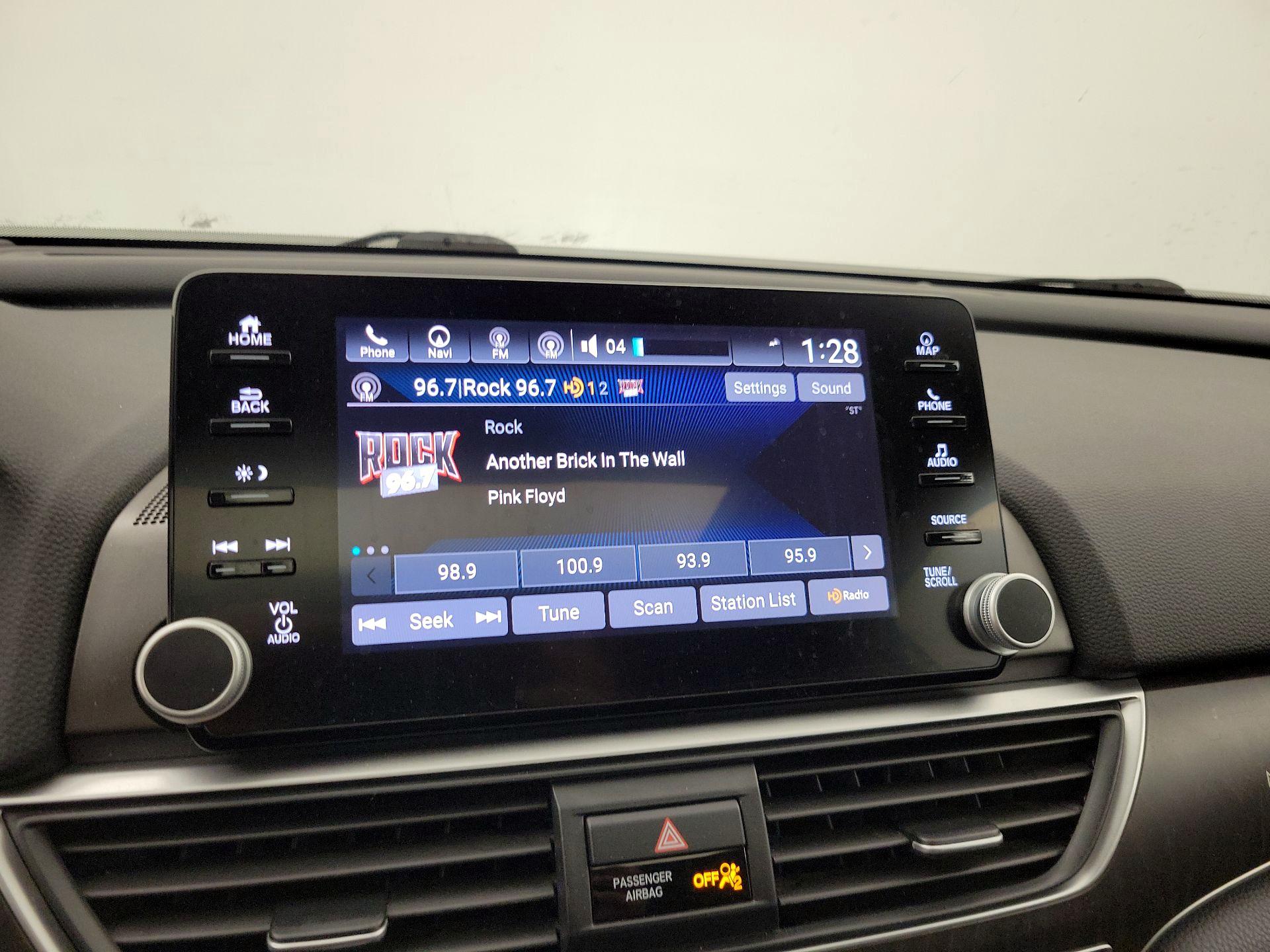 Thumbnail: 2018 Honda Accord - 16
