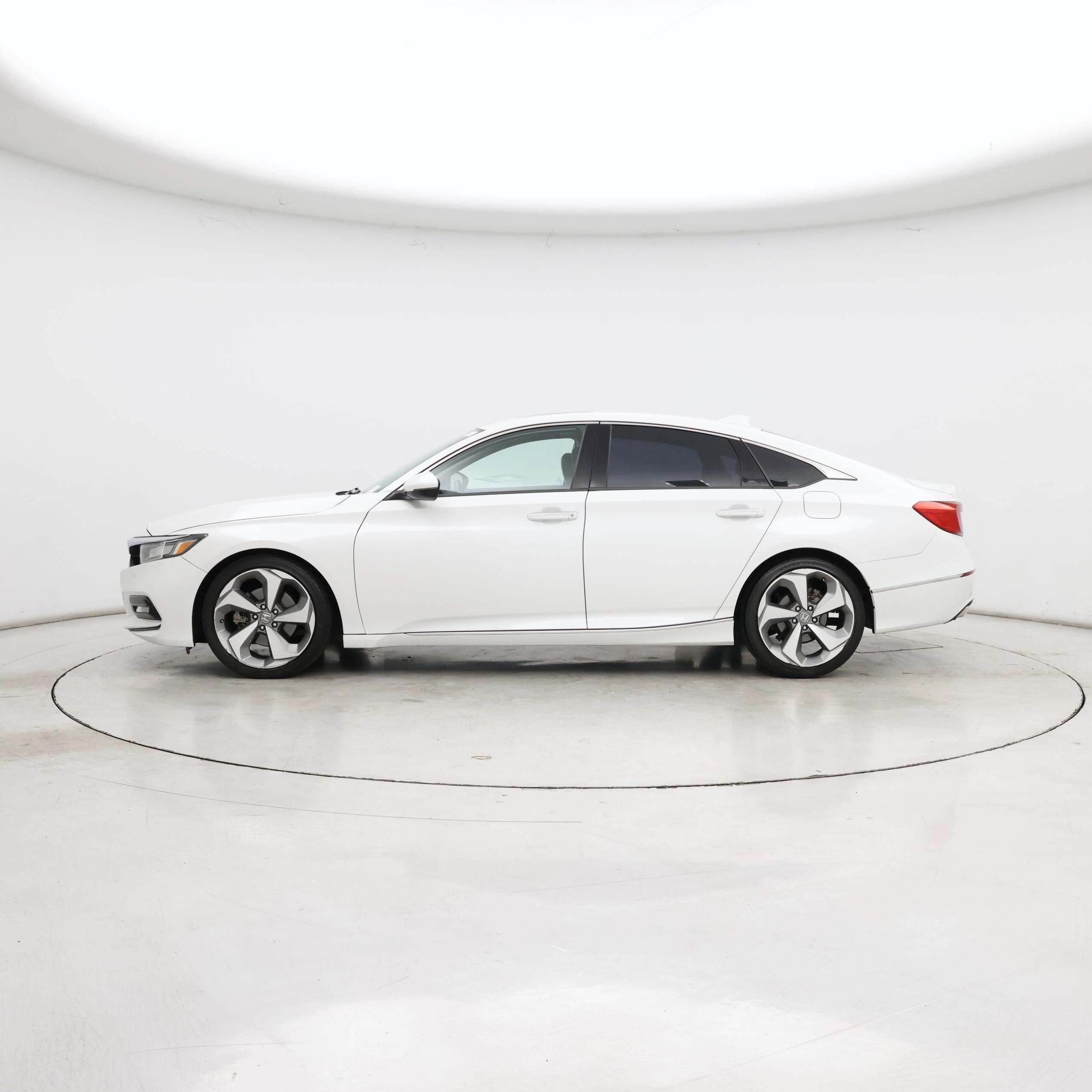 Thumbnail: 2018 Honda Accord - 3