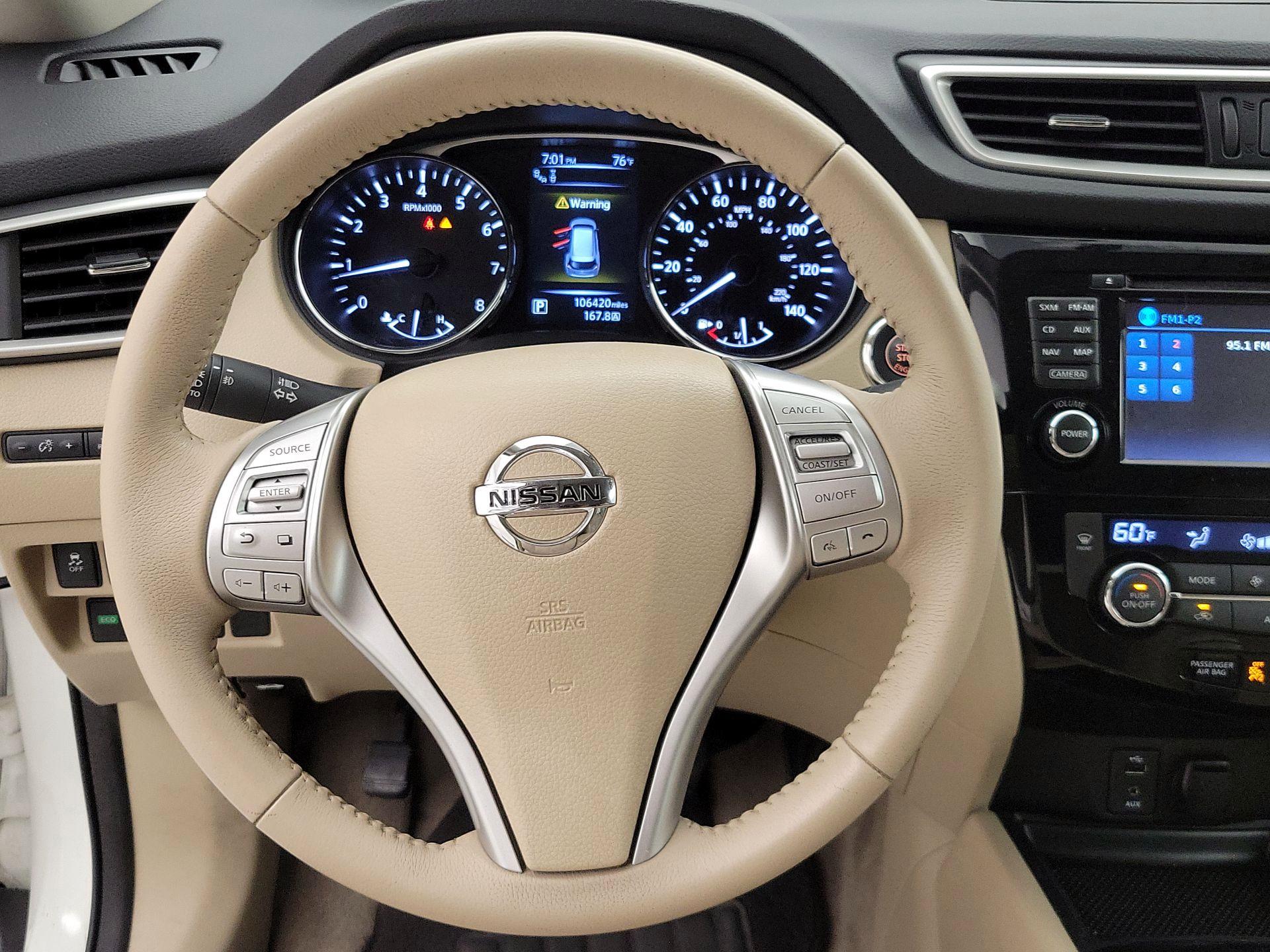 Thumbnail: 2015 Nissan Rogue - 10