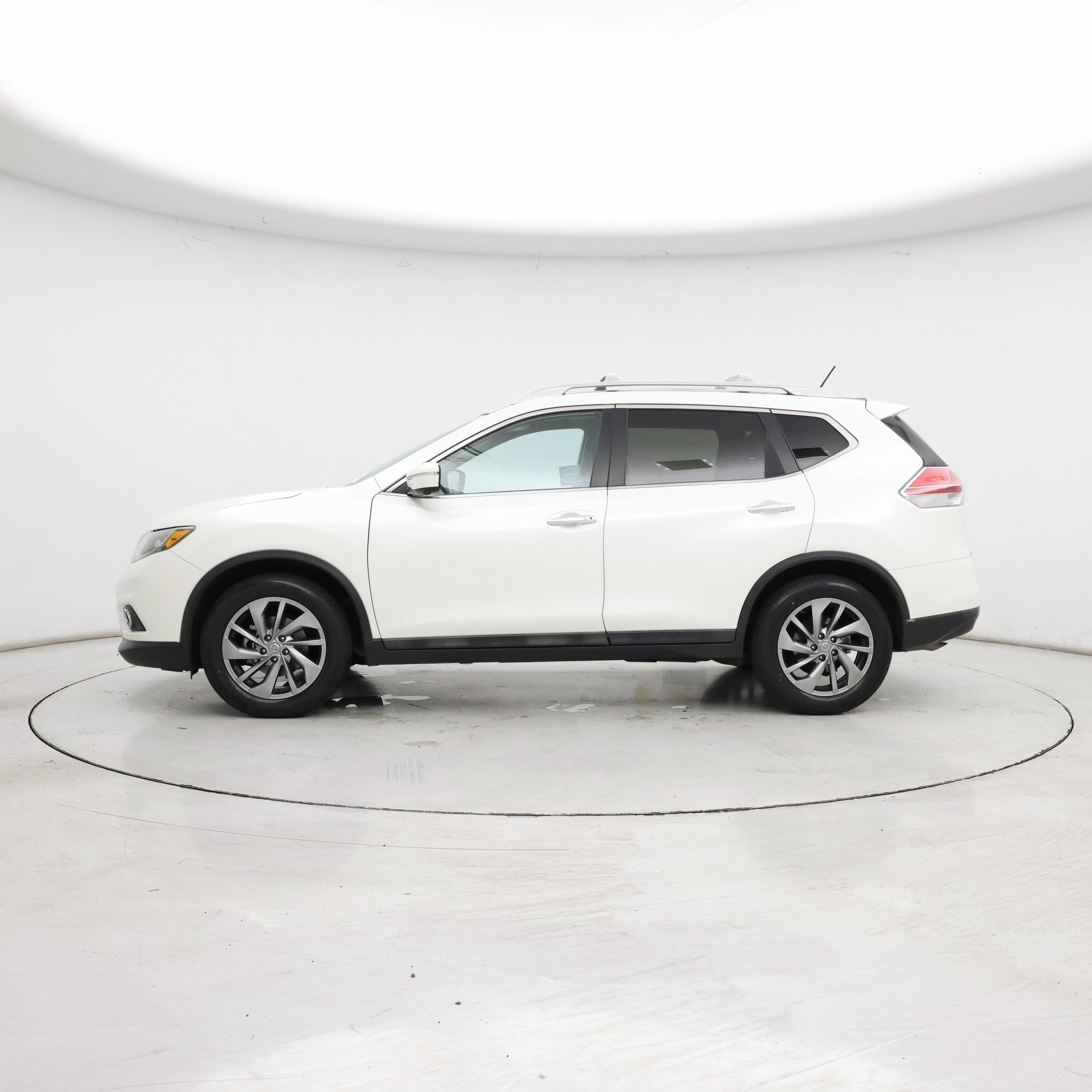Thumbnail: 2015 Nissan Rogue - 3