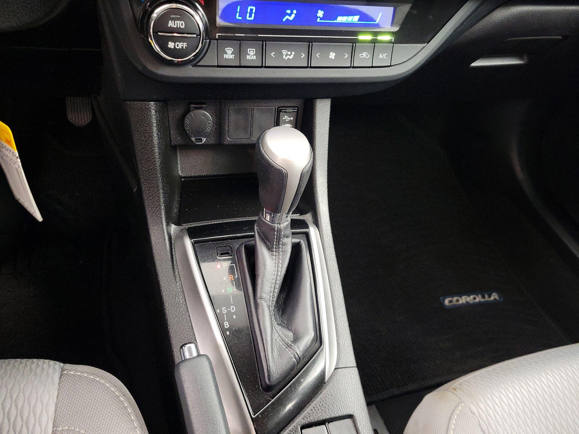 Thumbnail: 2016 Toyota Corolla - 17