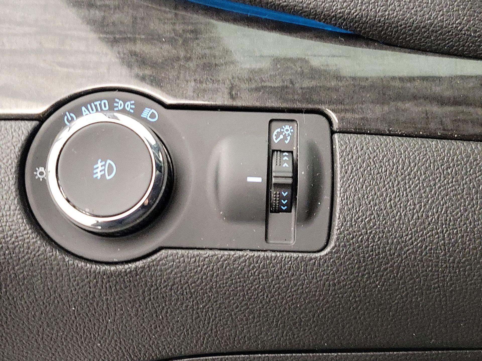 Thumbnail: 2016 Buick Encore - 13