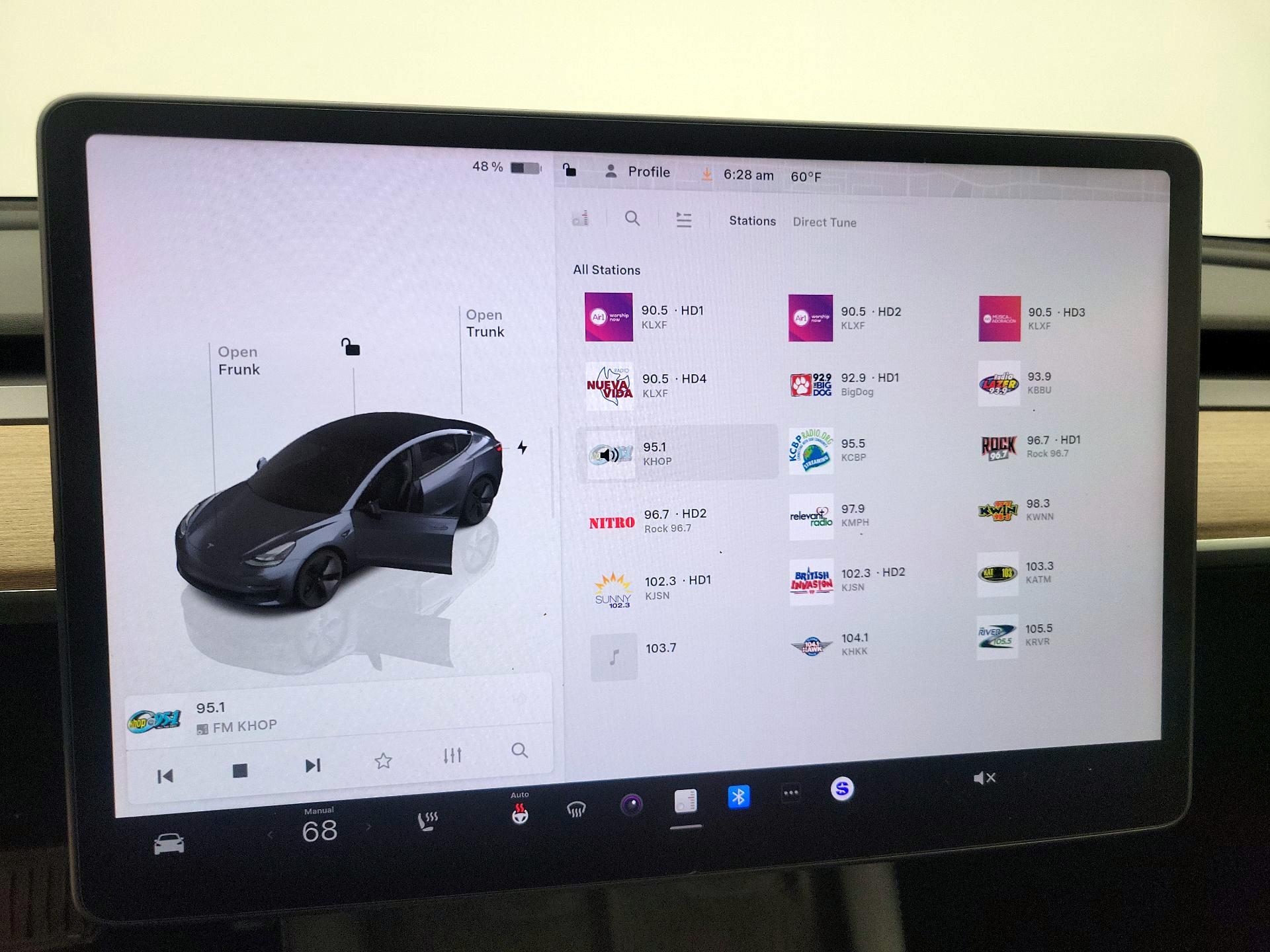 Thumbnail: 2023 Tesla Model 3 - 15