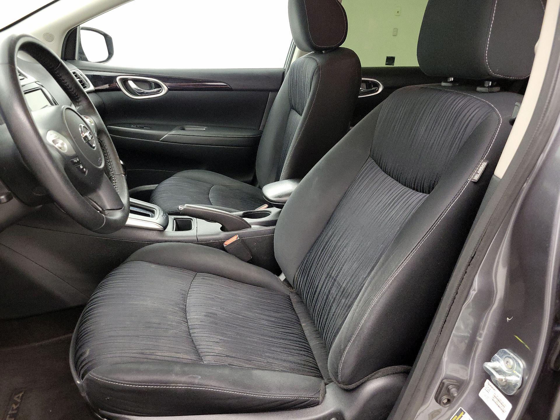 Thumbnail: 2019 Nissan Sentra - 11
