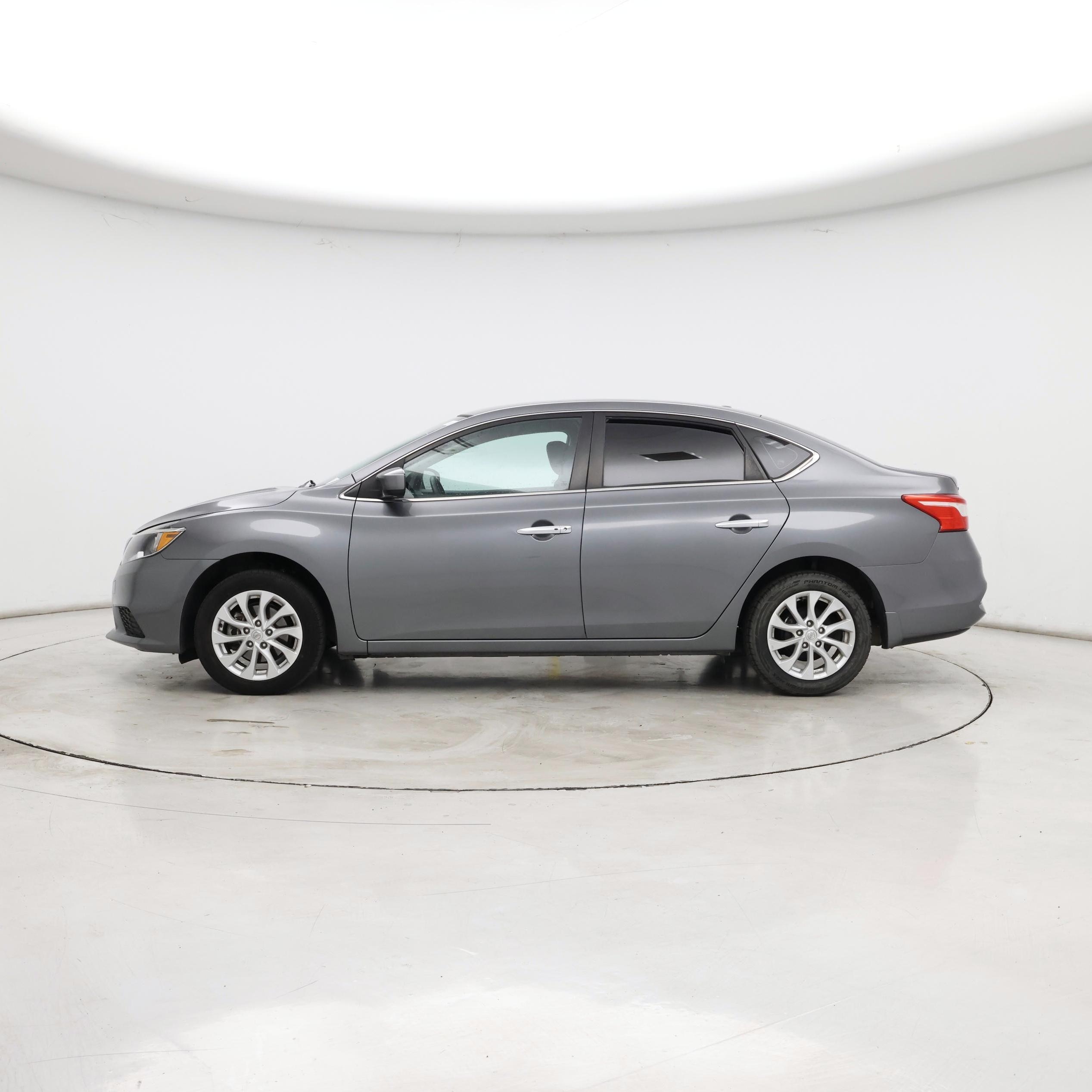 Thumbnail: 2019 Nissan Sentra - 3