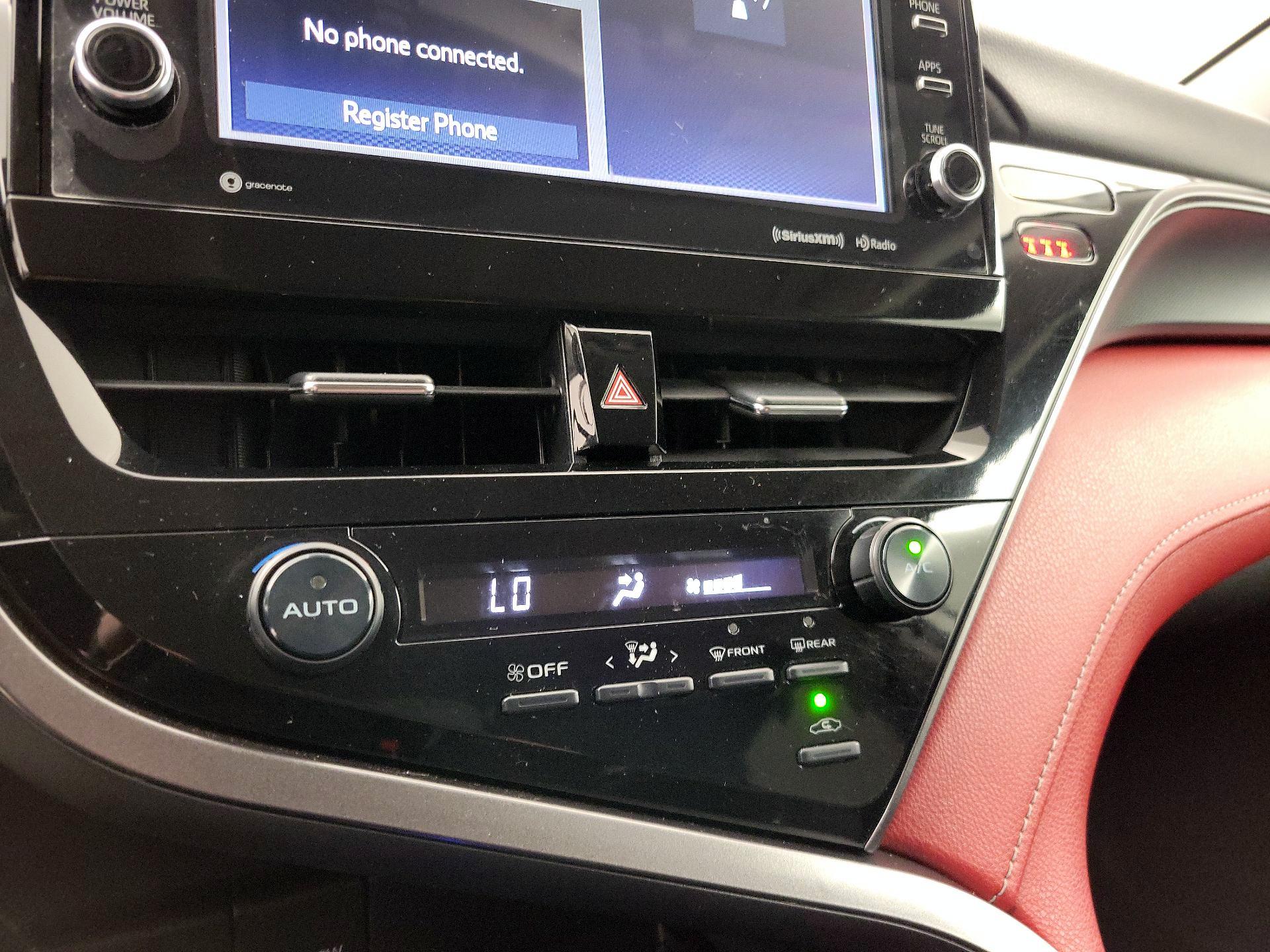 Thumbnail: 2021 Toyota Camry - 16