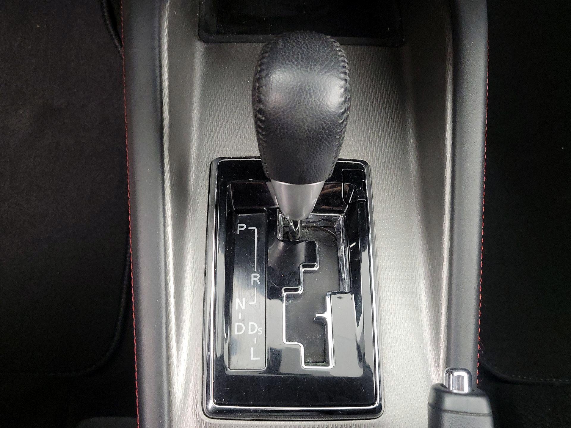 Thumbnail: 2019 Mitsubishi Outlander Sport - 17