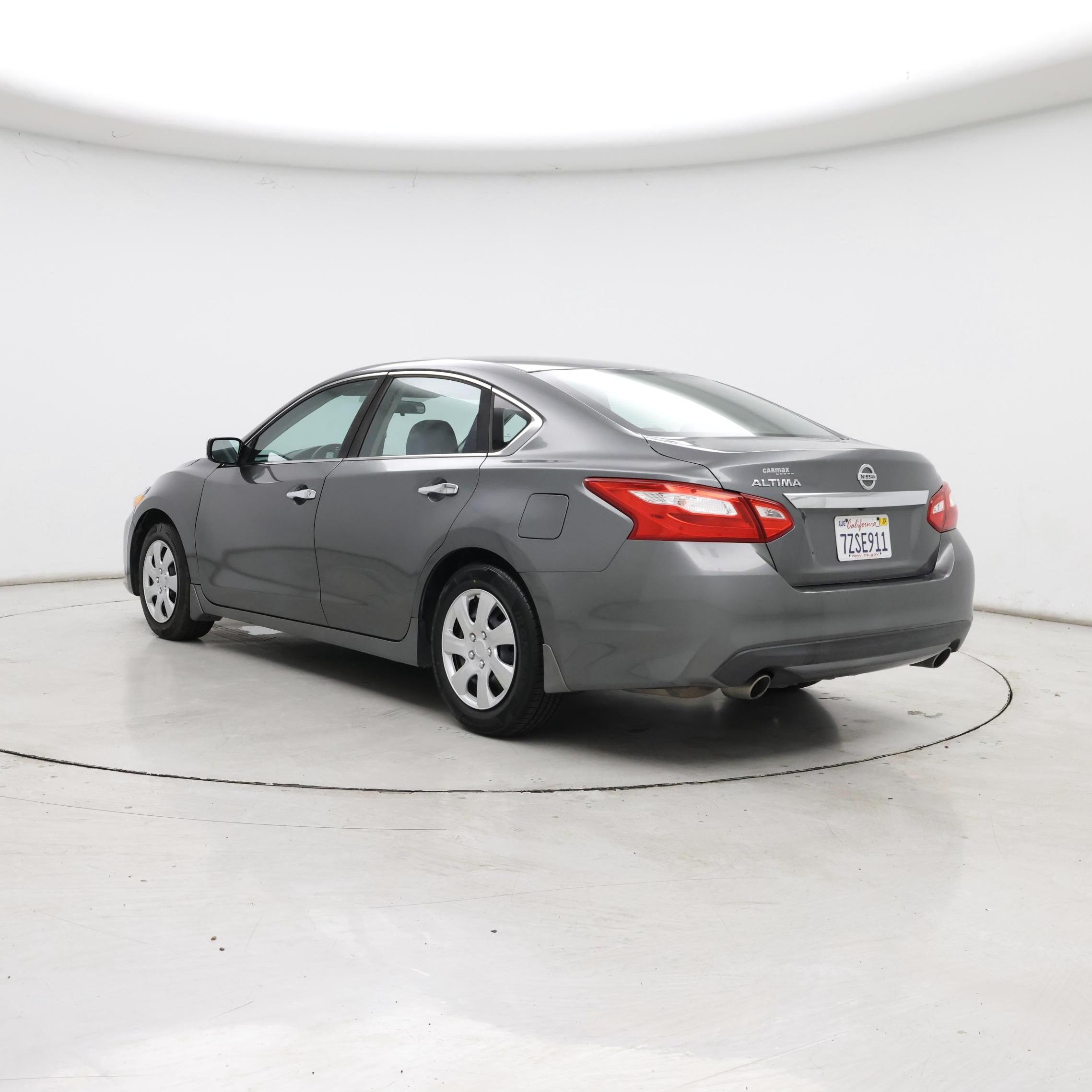 Thumbnail: 2017 Nissan Altima - 2