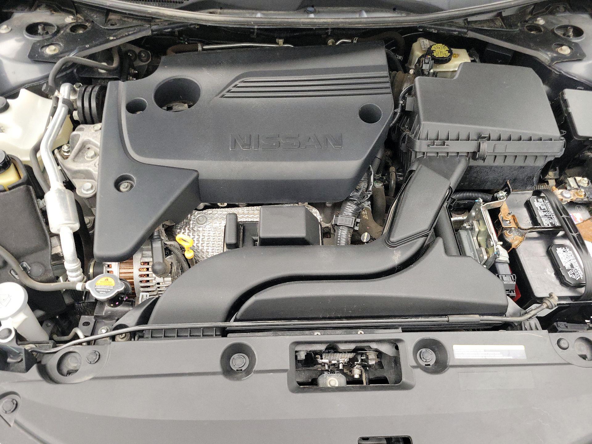 Thumbnail: 2017 Nissan Altima - 20