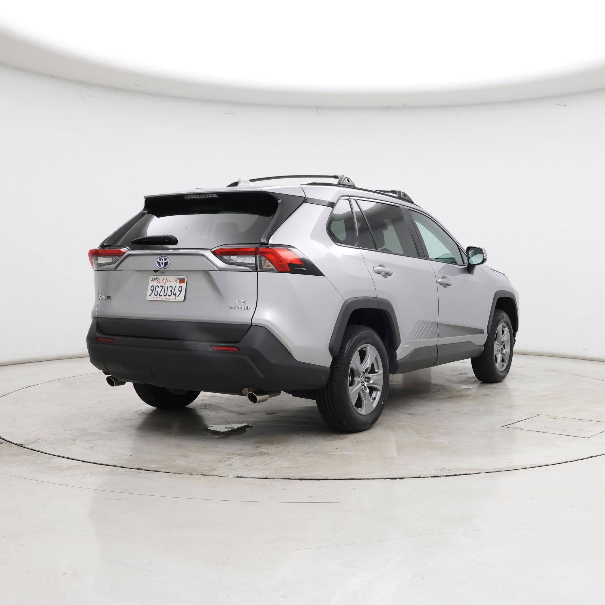 Thumbnail: 2023 Toyota RAV4 - 8