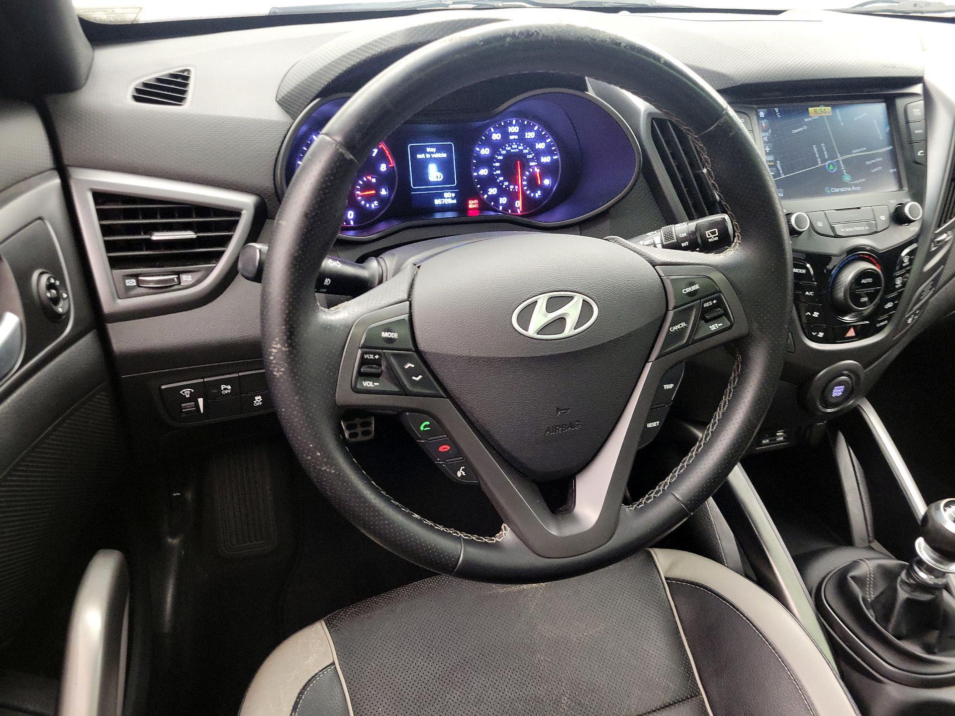 Thumbnail: 2016 Hyundai Veloster - 10