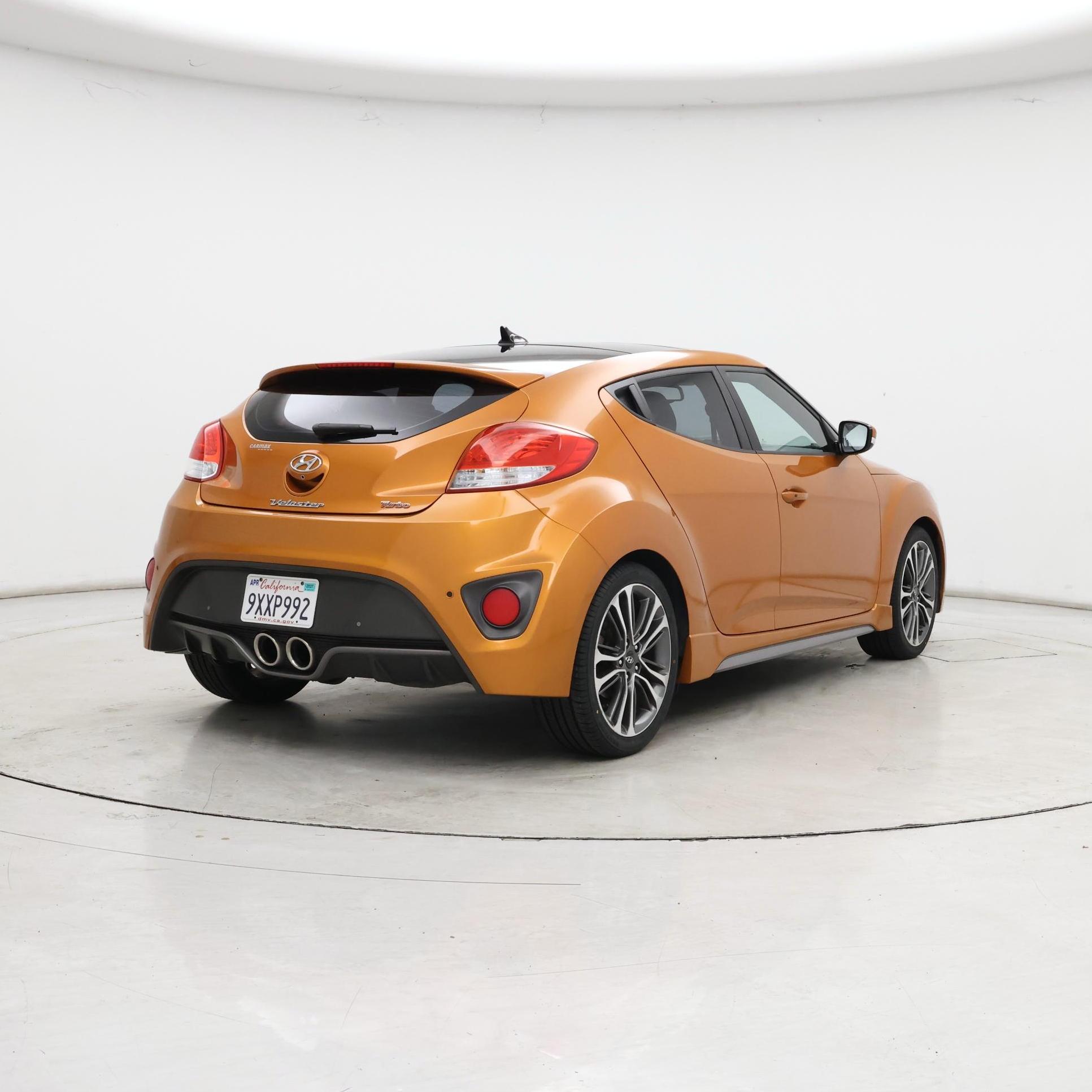 Thumbnail: 2016 Hyundai Veloster - 8