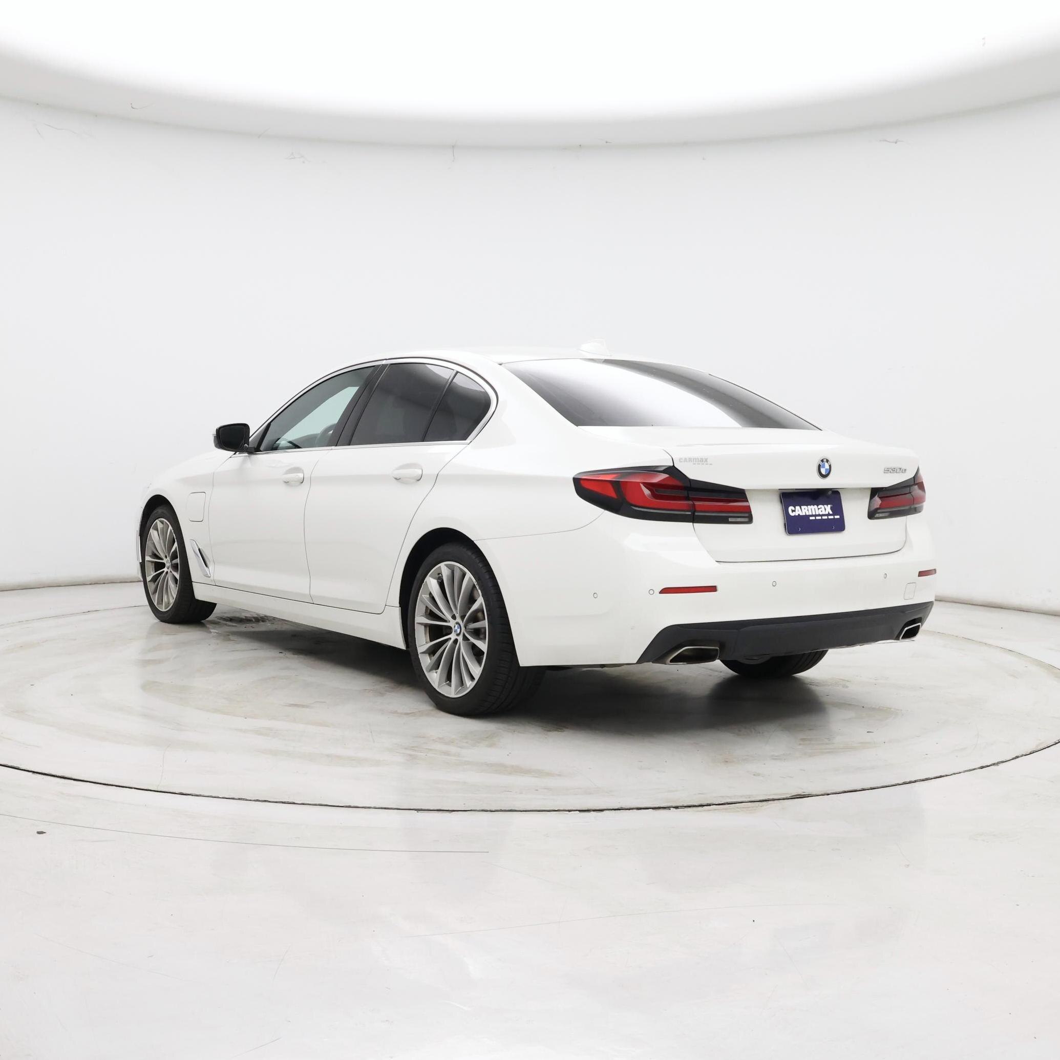 Thumbnail: 2021 BMW 5 Series - 2